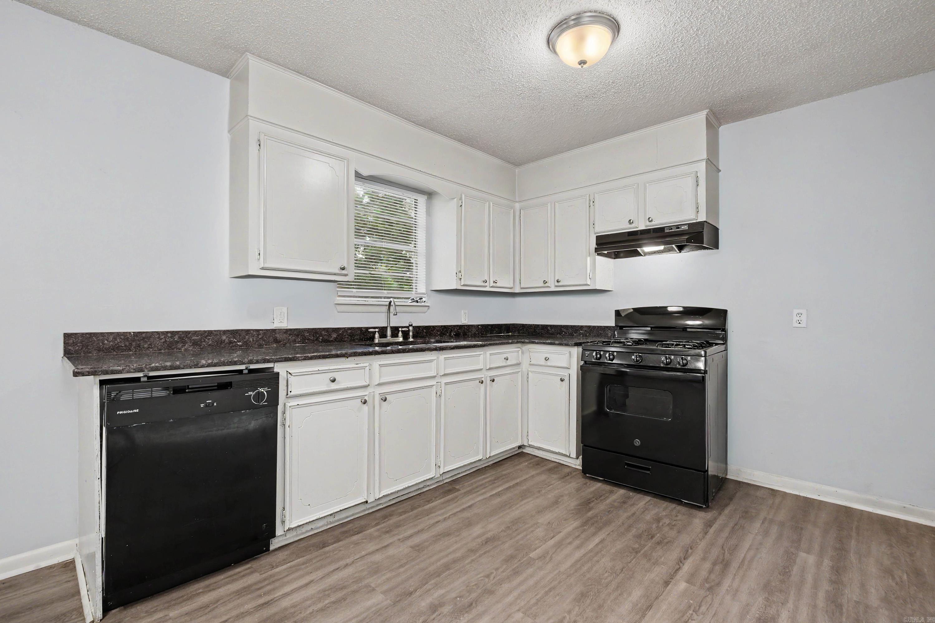 BARROW JOHN - Residential