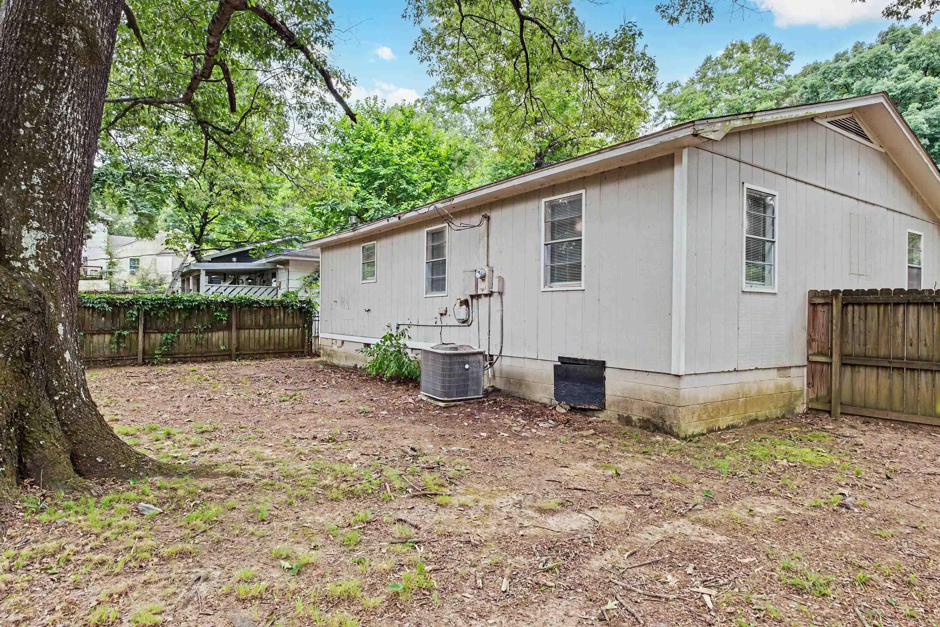 BARROW JOHN - Residential