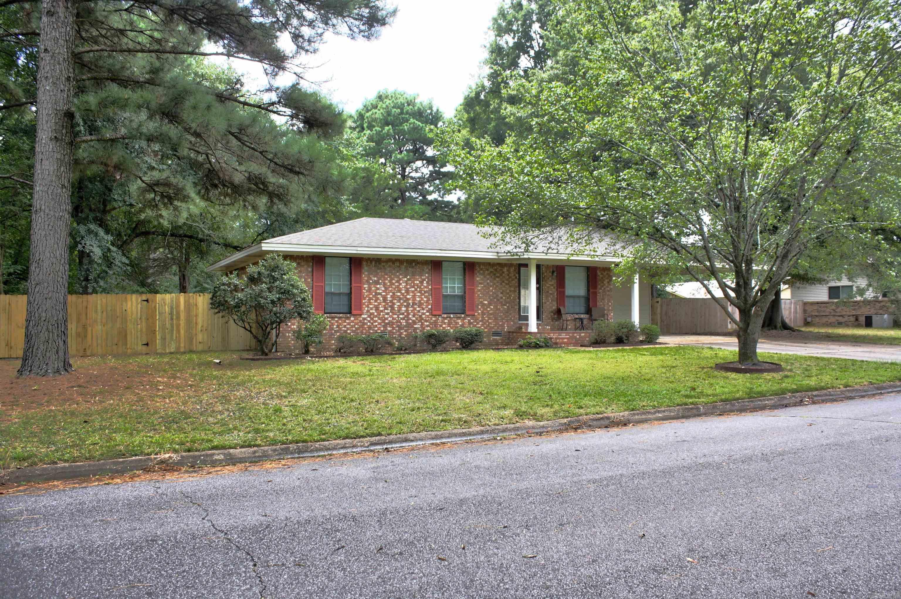 WESTERN HILLS ADD - Residential