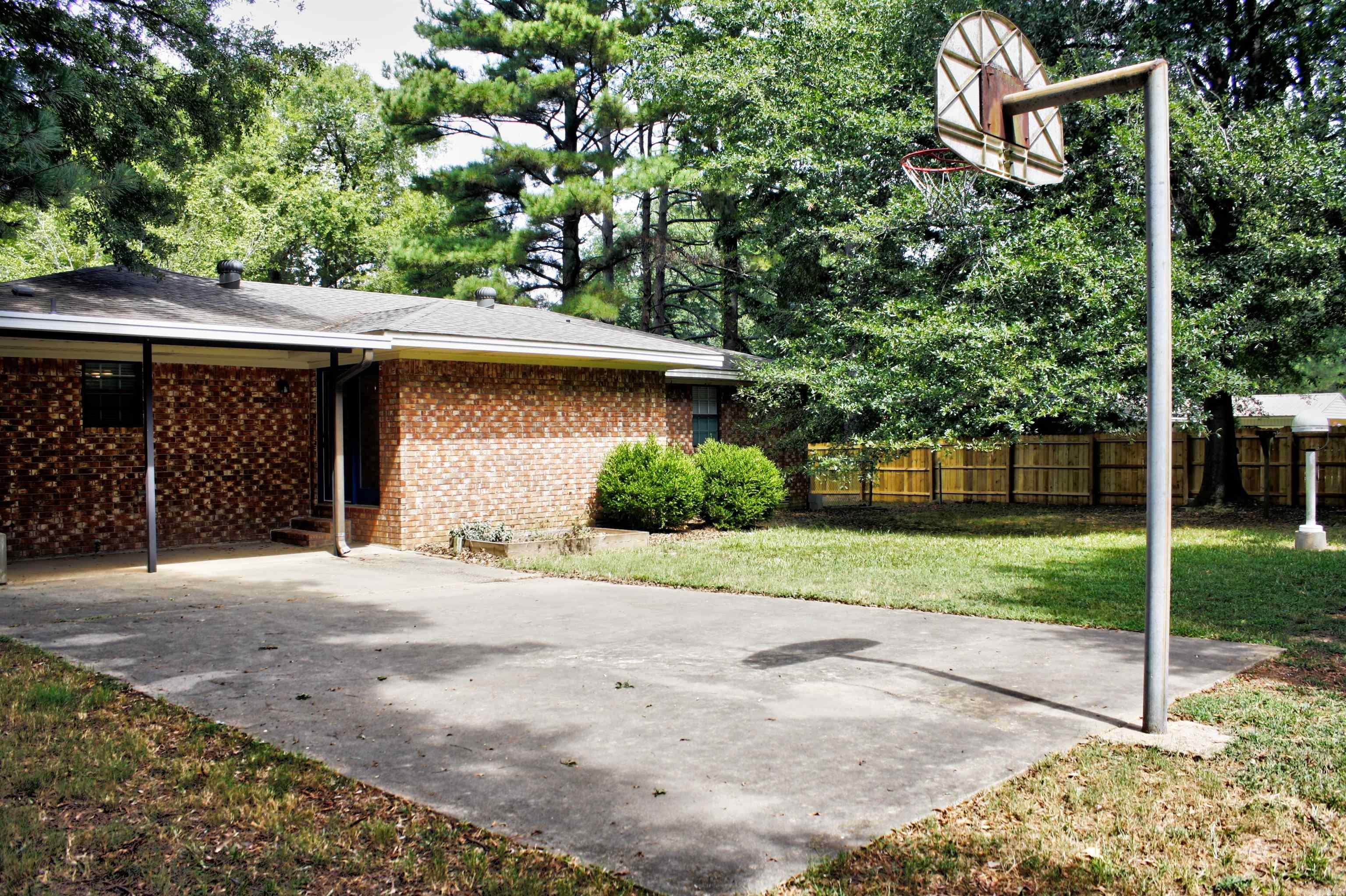 WESTERN HILLS ADD - Residential