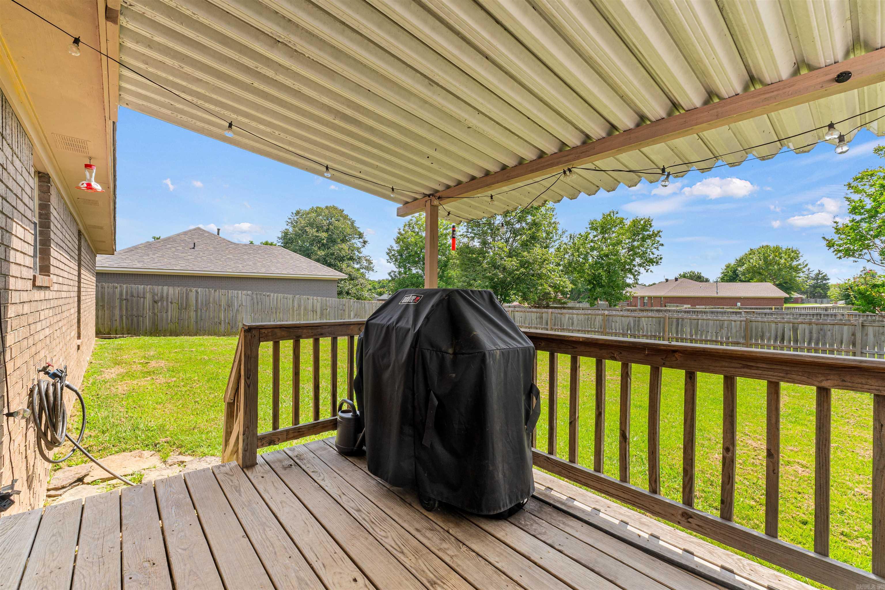 HUNTERS COVE - Residential