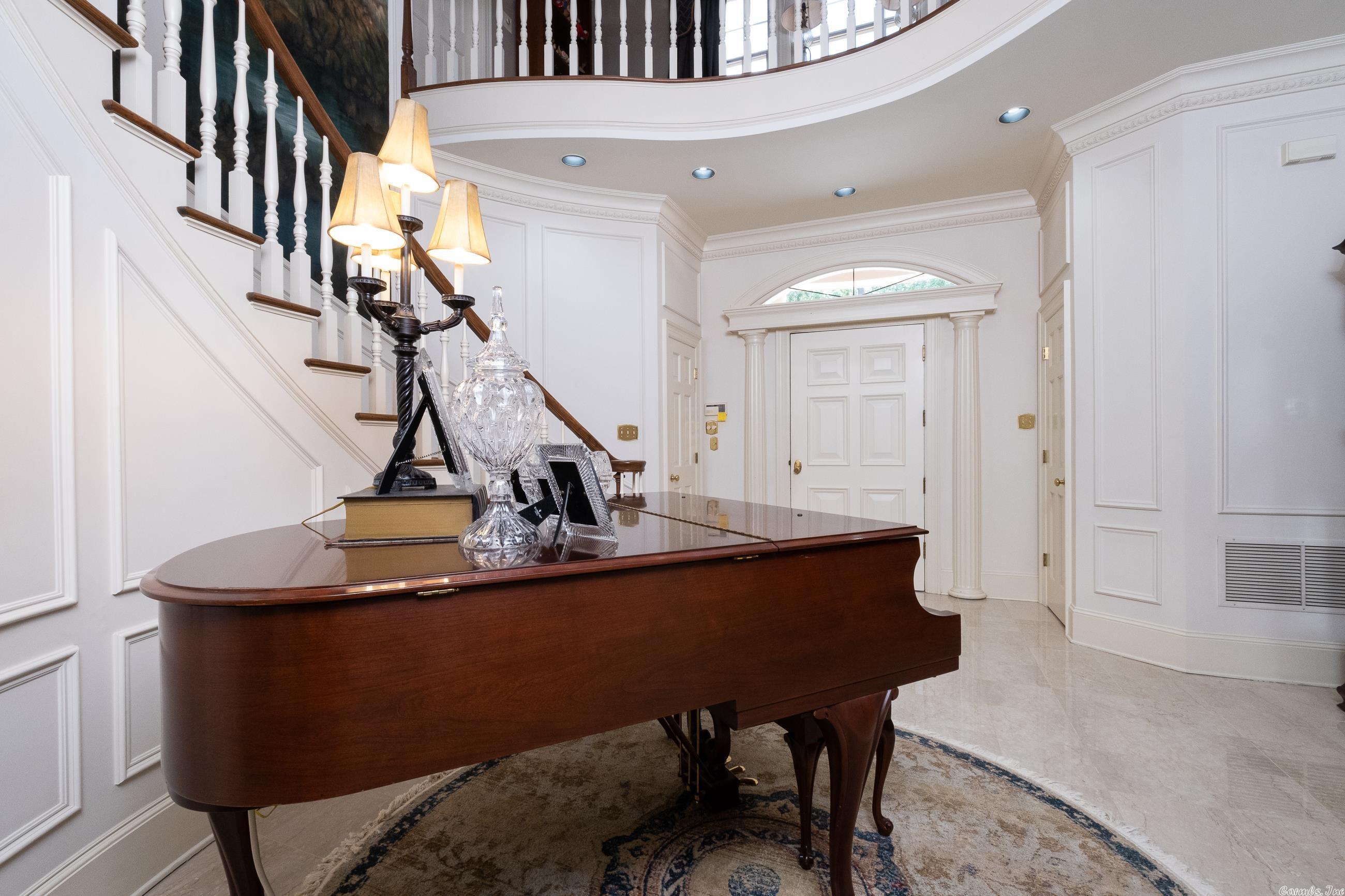 HICKORY HILLS - Residential