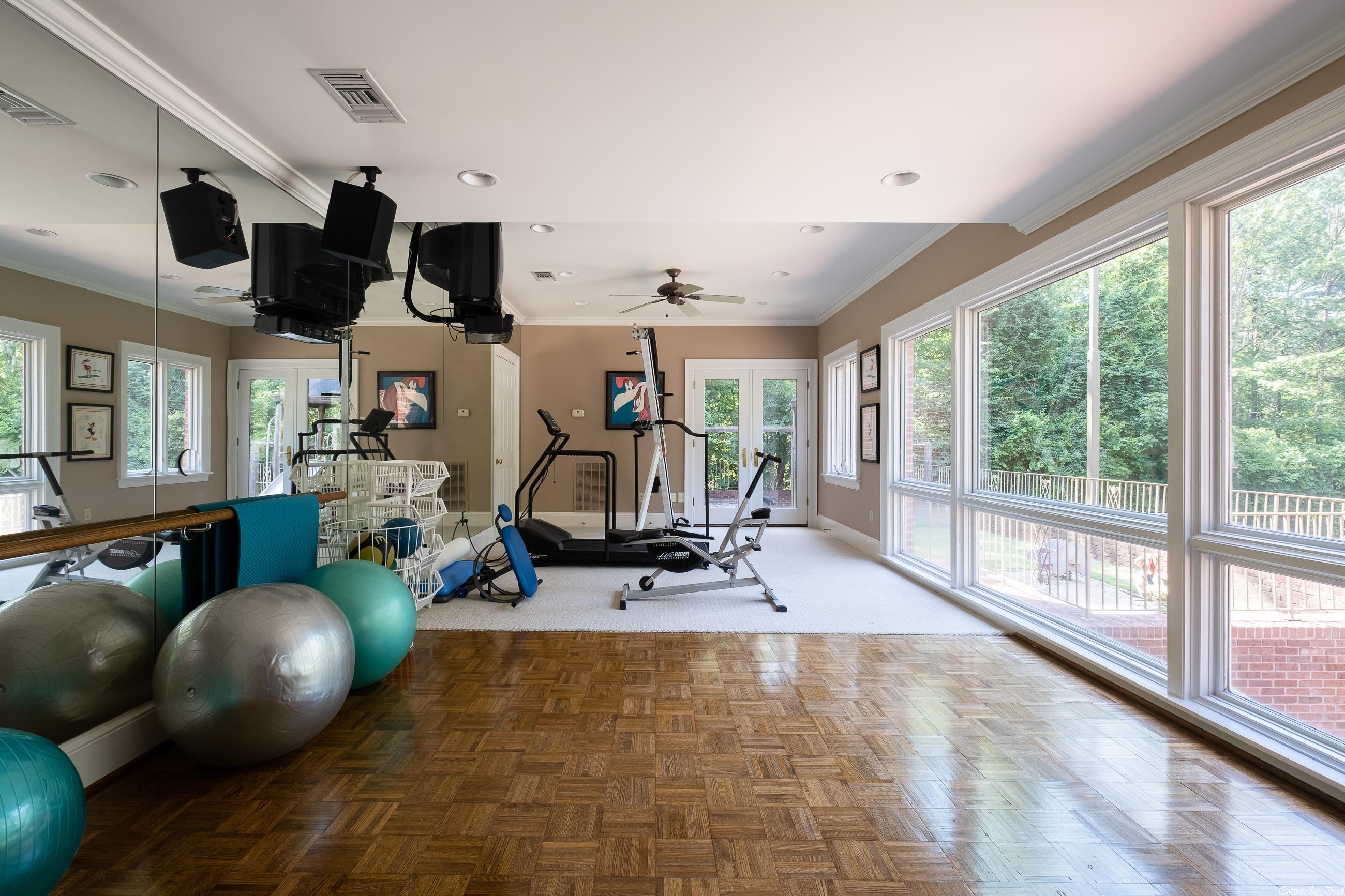 HICKORY HILLS - Residential