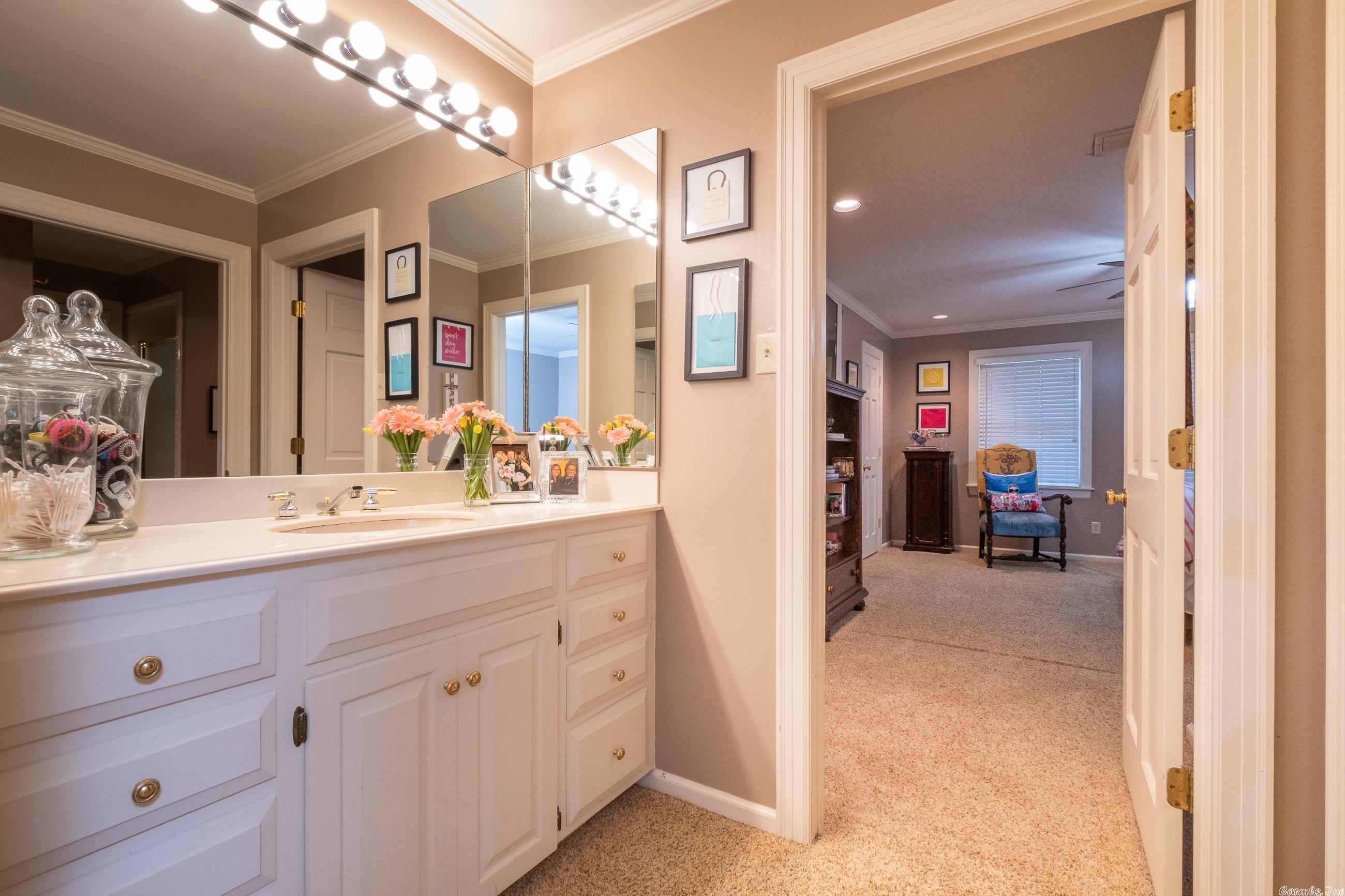 HICKORY HILLS - Residential