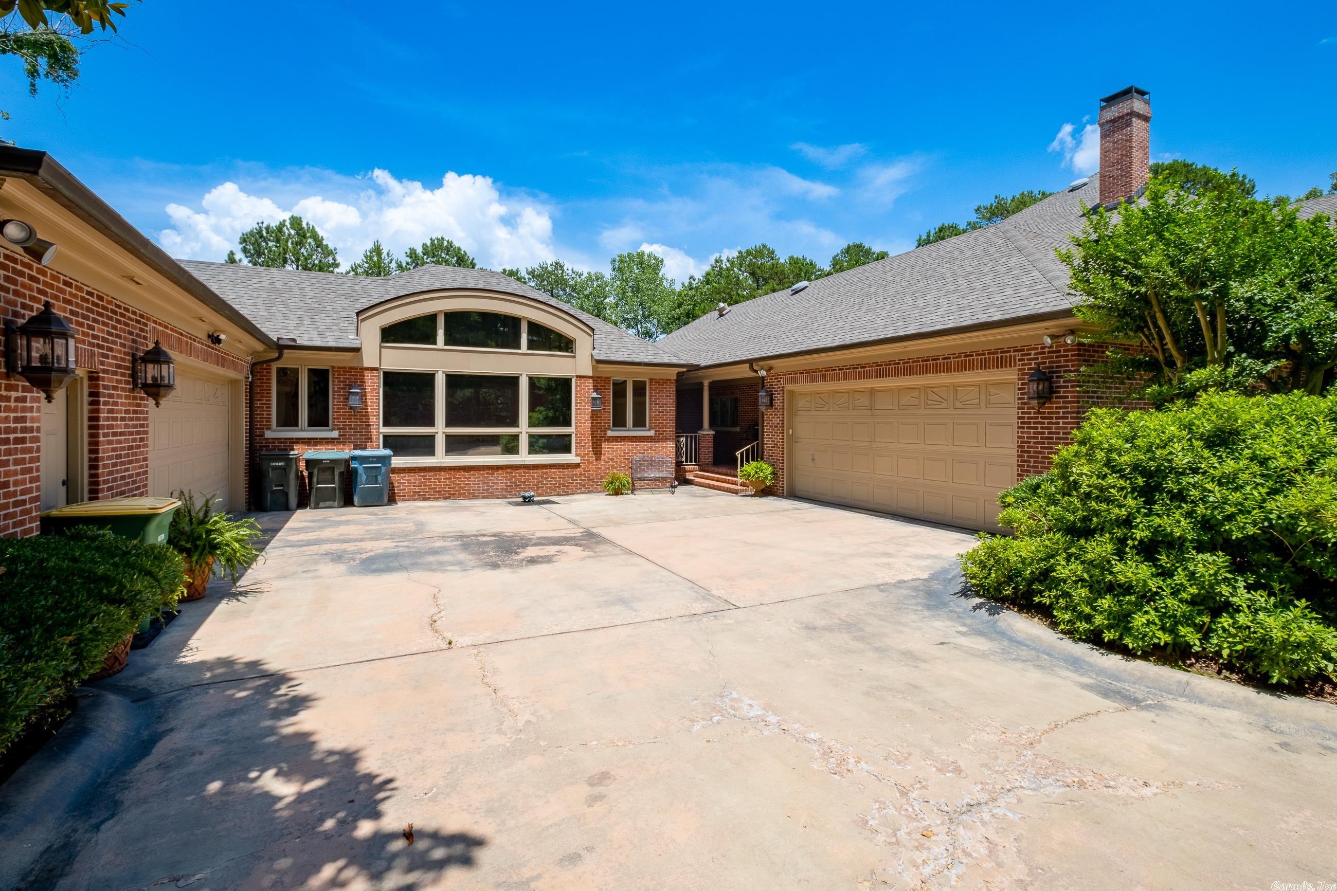HICKORY HILLS - Residential