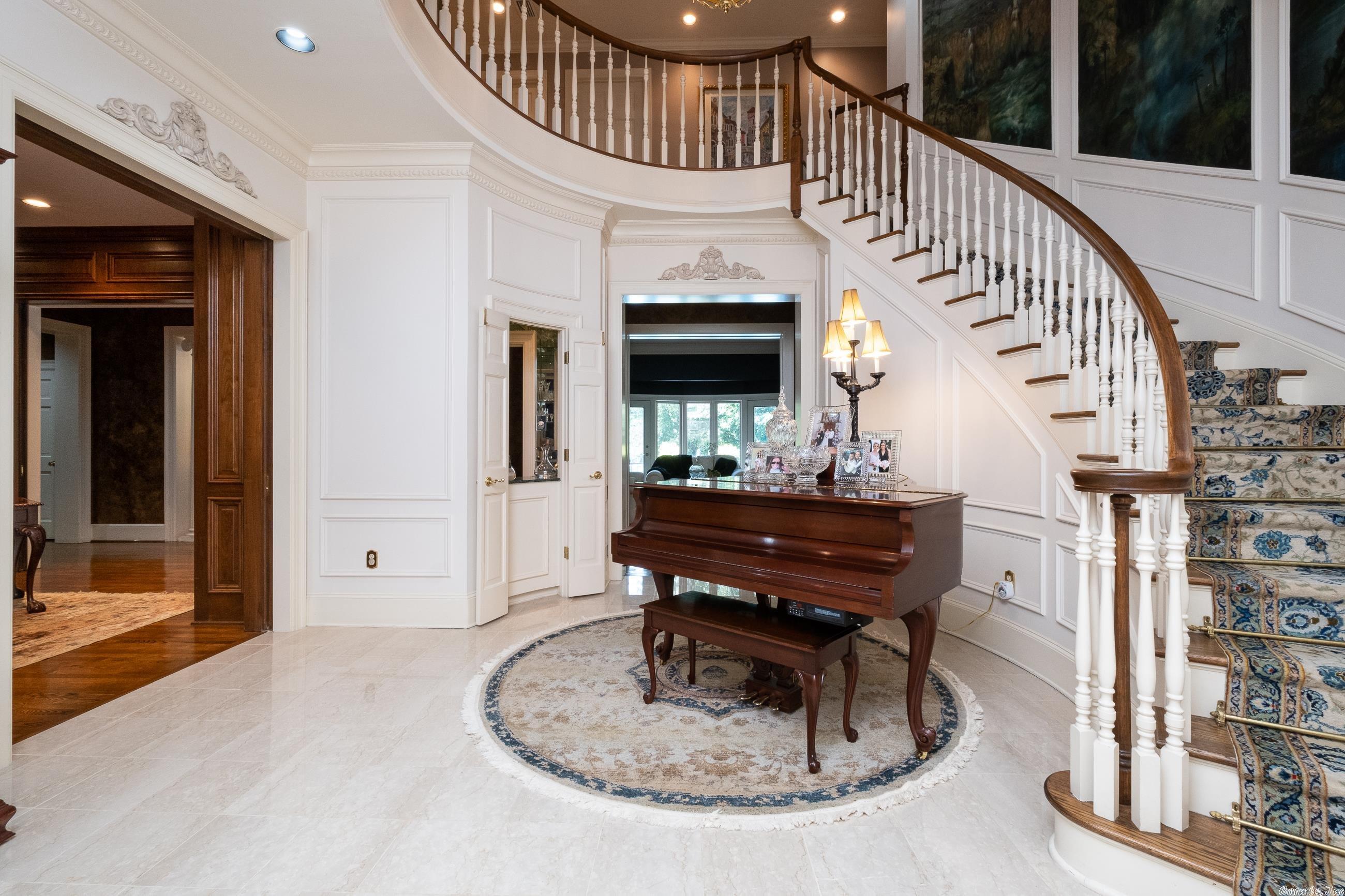 HICKORY HILLS - Residential