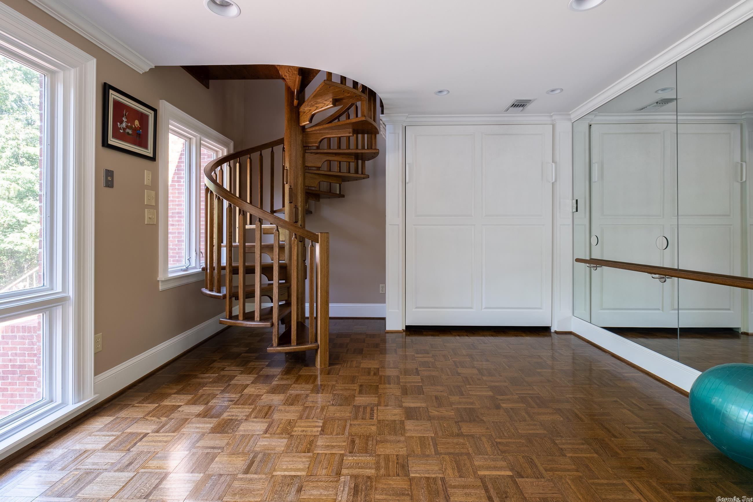 HICKORY HILLS - Residential