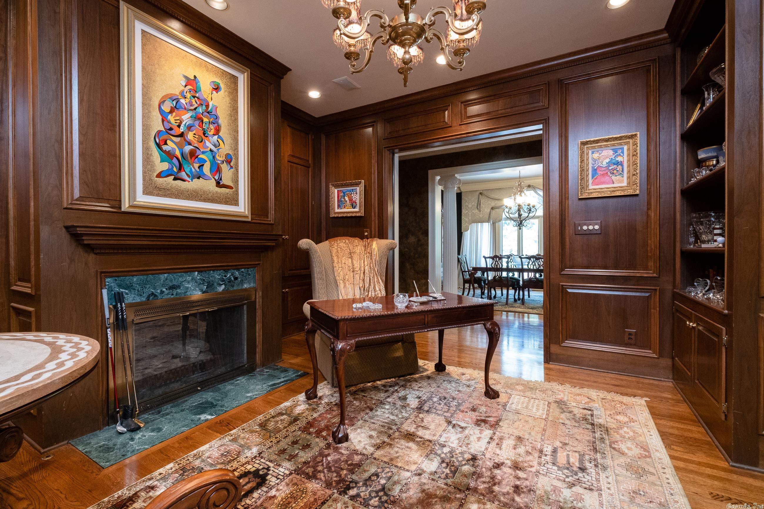 HICKORY HILLS - Residential
