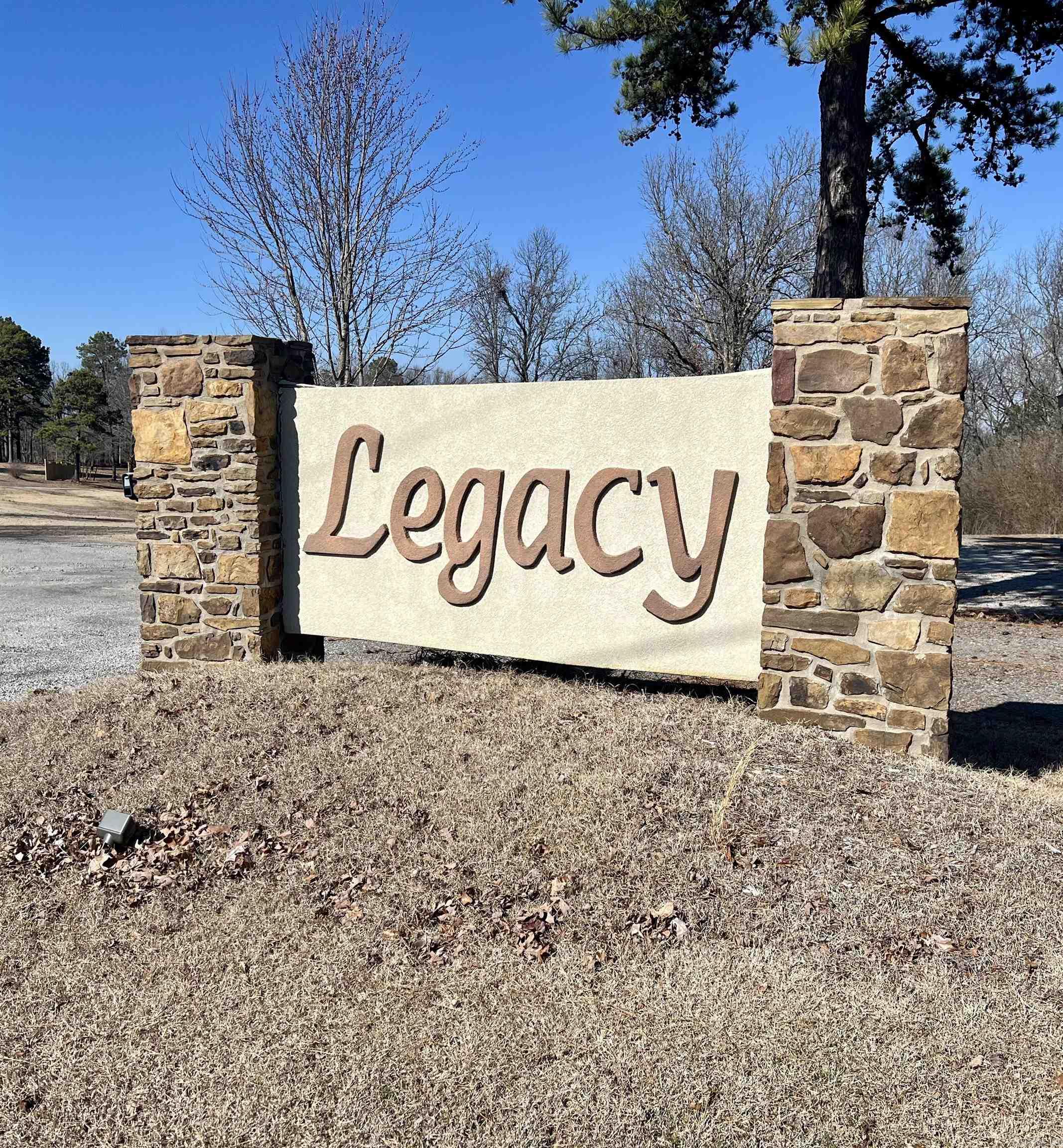 Build your dream home with an amazing view on this 3.13 acre subdivision lot. Enjoy privacy and a beautiful view off of your back deck or porch. Electric and water are available at the road. Conveniently located within a few minutes of Greers Ferry Lake and the Little Red River!