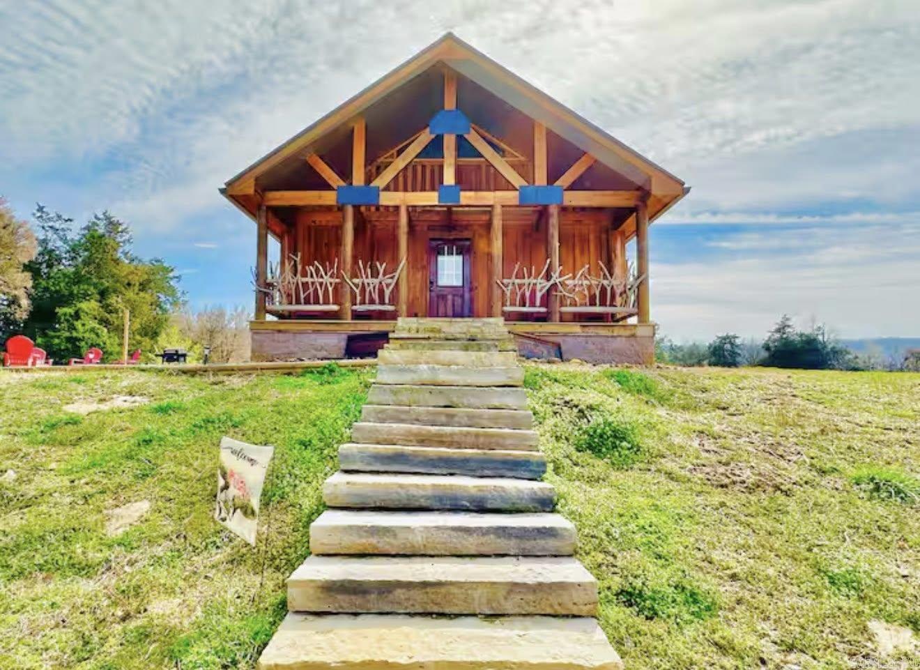 Turn-key, income-producing opportunity with beautiful mountain views! This property features two cabins currently operating as successful Airbnb rentals, situated on 5 acres with potential room to add another rental cabin.  Cabin 1: Built in 2021 – 758 sq ft Cabin 2: Built in 2024 – 576 sq ft  Each cabin has its own septic system, and both convey fully furnished, making this a true ready-to-go investment from day one. Conveniently located within 10 minutes of downtown Mountain View and just a few miles from the world-famous White River, this property offers the perfect combination of privacy, views, and accessibility. Whether you’re looking for a short-term rental investment, a live-in-one rent-the-other setup, or a personal vacation getaway, this property offers excellent potential.
