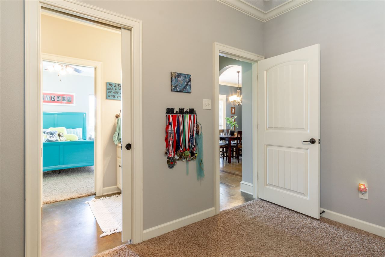 CATHERINE PLACE - Residential