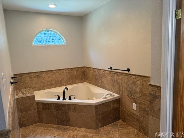 STONEWALL - Residential