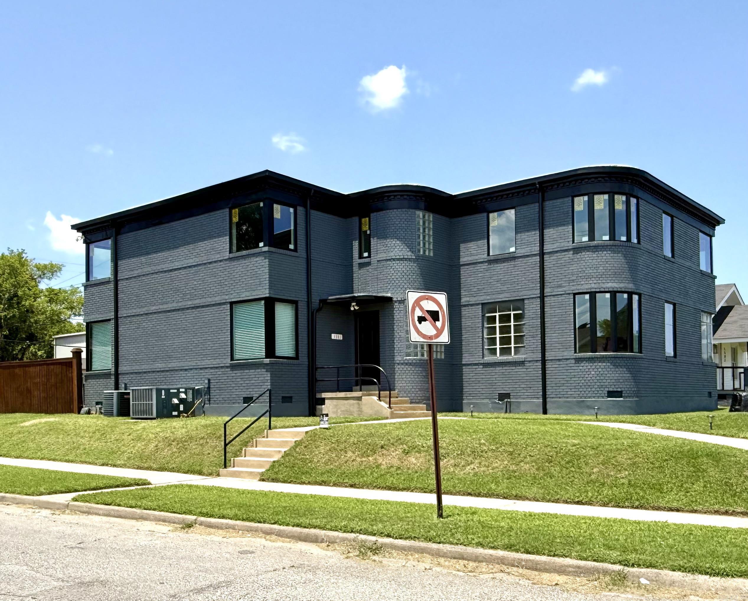 Welcome home to this beautifully renovated 1-bedroom, 1-bath apartment in the heart of North Little Rock’s sought-after Argenta District! Offering approximately 860 square feet of updated living space, this apartment combines modern comfort with the charm of one of Central Arkansas’s most vibrant neighborhoods. Inside, you’ll find fresh renovations throughout, a spacious floor plan, and the convenience of an in-unit washer and dryer. Enjoy the added peace of mind of a gated parking lot, providing both security and convenience. Located just minutes from downtown Little Rock, Argenta is known for its walkable streets, historic character, locally owned restaurants, breweries, coffee shops, live entertainment, art galleries, and year-round community events. Whether you’re grabbing dinner with friends, catching a show, or enjoying an evening stroll, you’ll love having everything this thriving neighborhood has to offer just outside your door. Don’t miss the opportunity to live in one of Central Arkansas’s most desirable urban neighborhoods. Schedule your showing today!