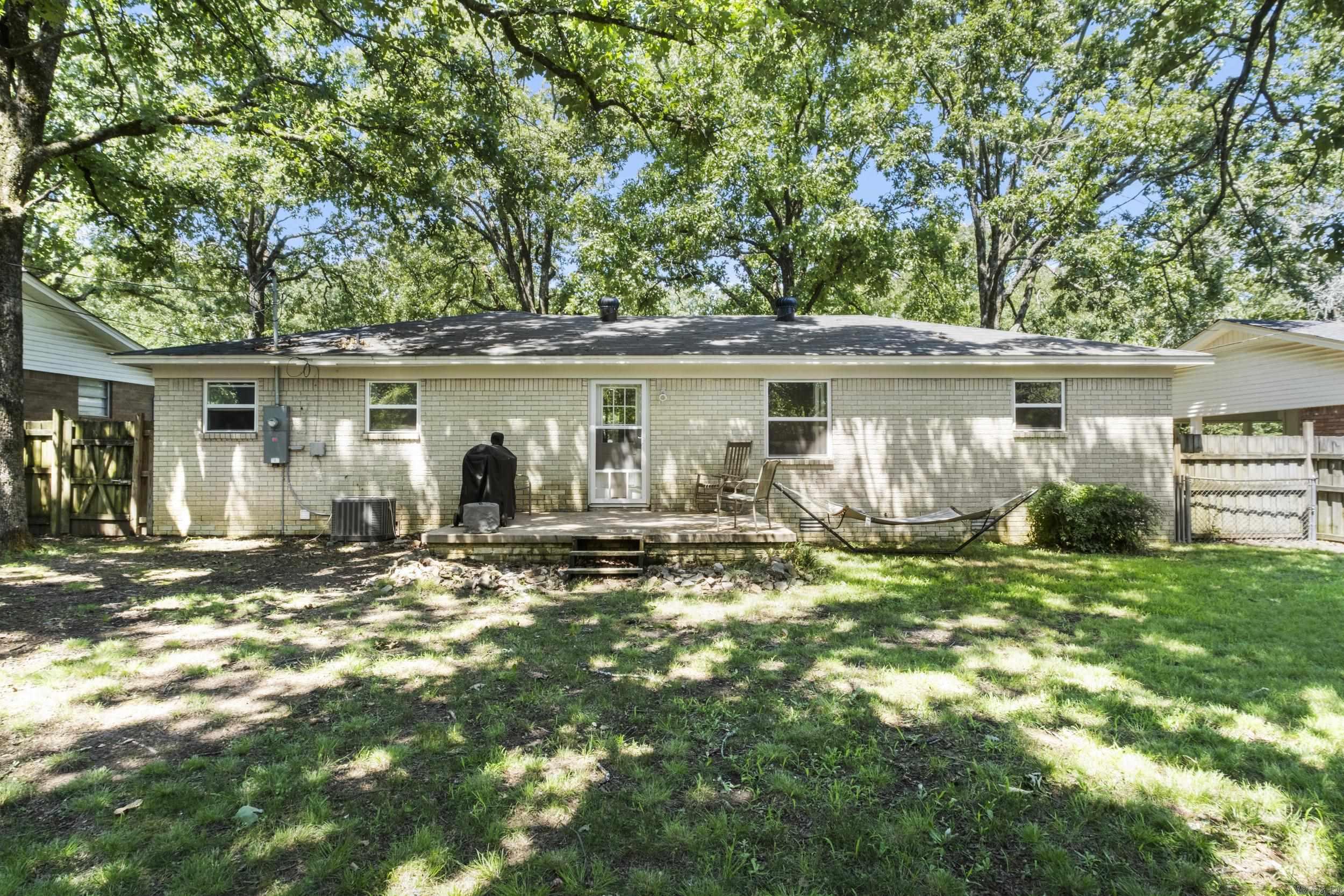 INDIAN HILLS - Residential