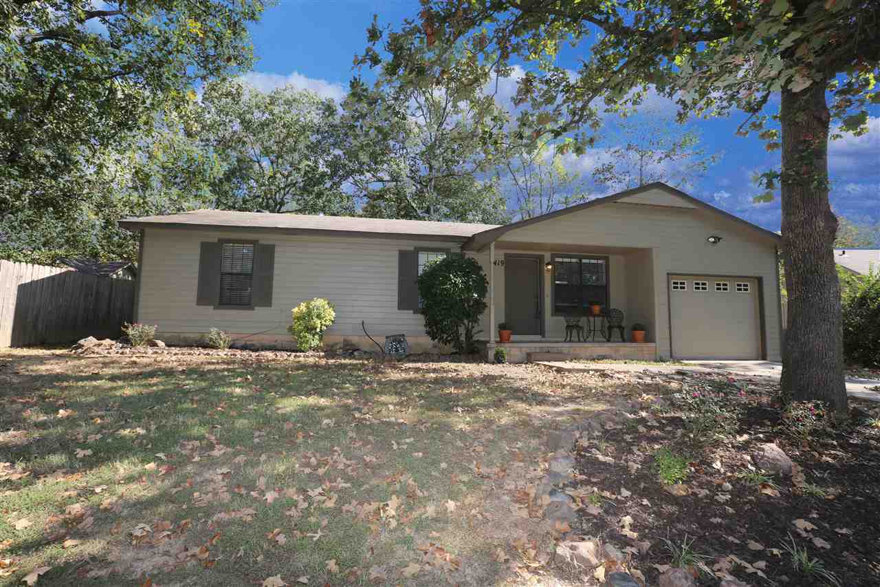 Move in ready three bedroom home in West Little Rock, conveniently located in a safe, well maintained neighborhood.  Two full bathrooms, vaulted ceiling family room, eat in kitchen with tile flooring granite counters. electric range, dishwasher and refrigerator. Additional living space off the kitchen make this home great for  a growing family. Bath rooms have been updated with nice vanities and granite counters. Fresh paint throughout the home. Deck overlooks fully fenced backyard with outside storage.