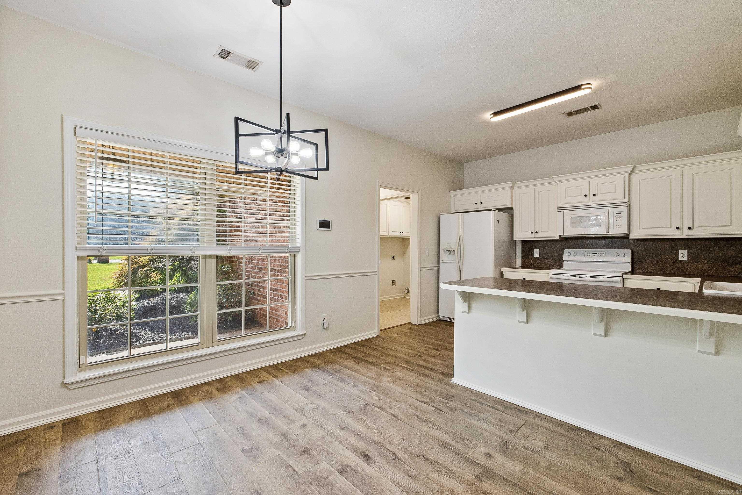 MADISON VILLAGE - Residential