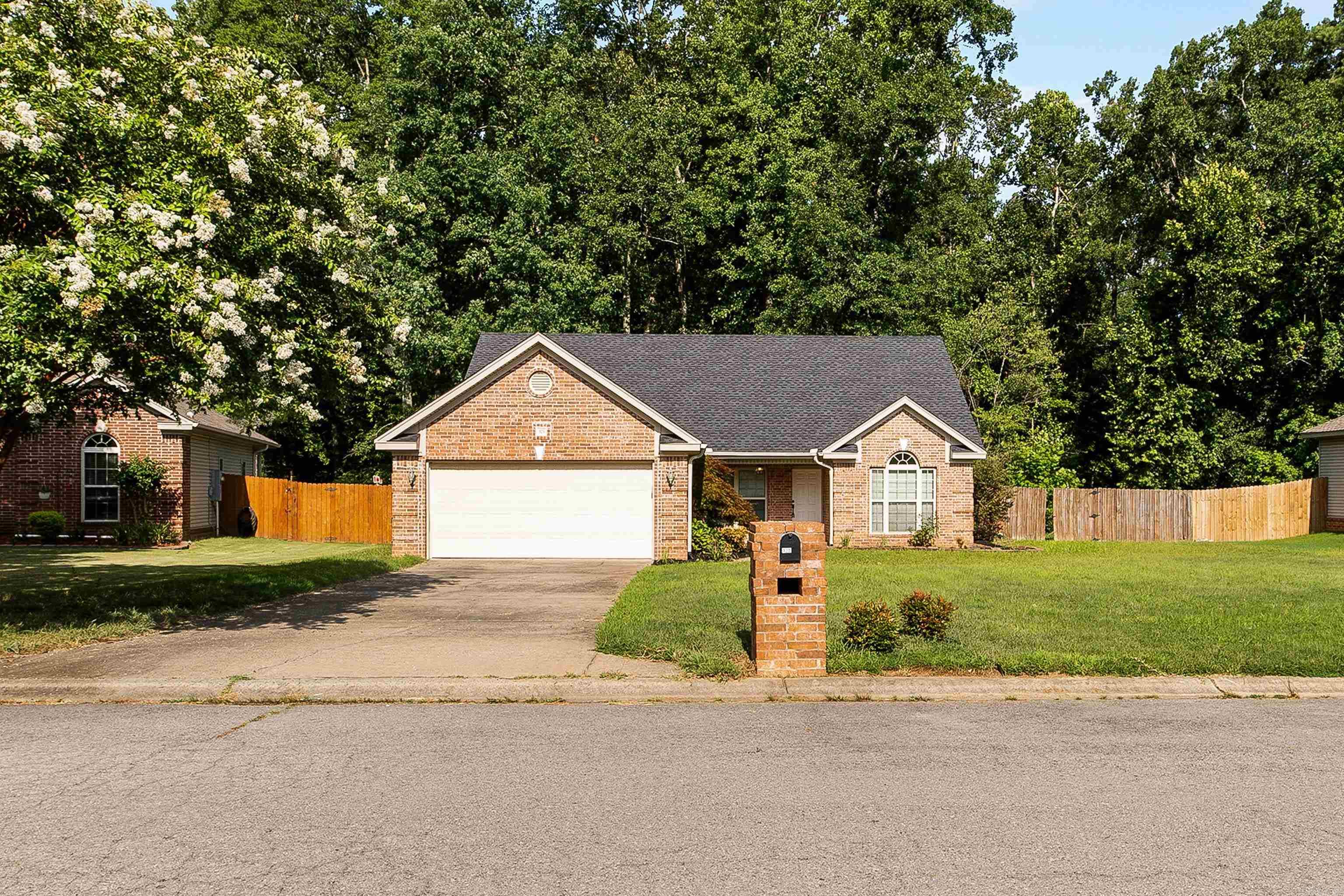 MADISON VILLAGE - Residential