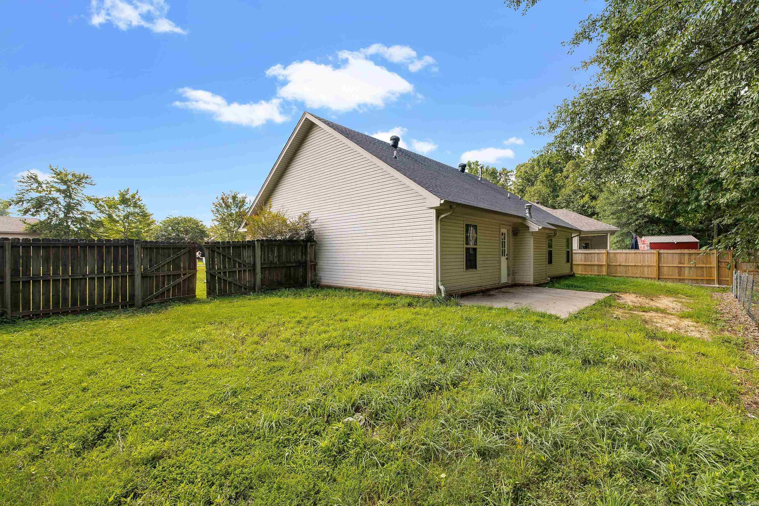 MADISON VILLAGE - Residential