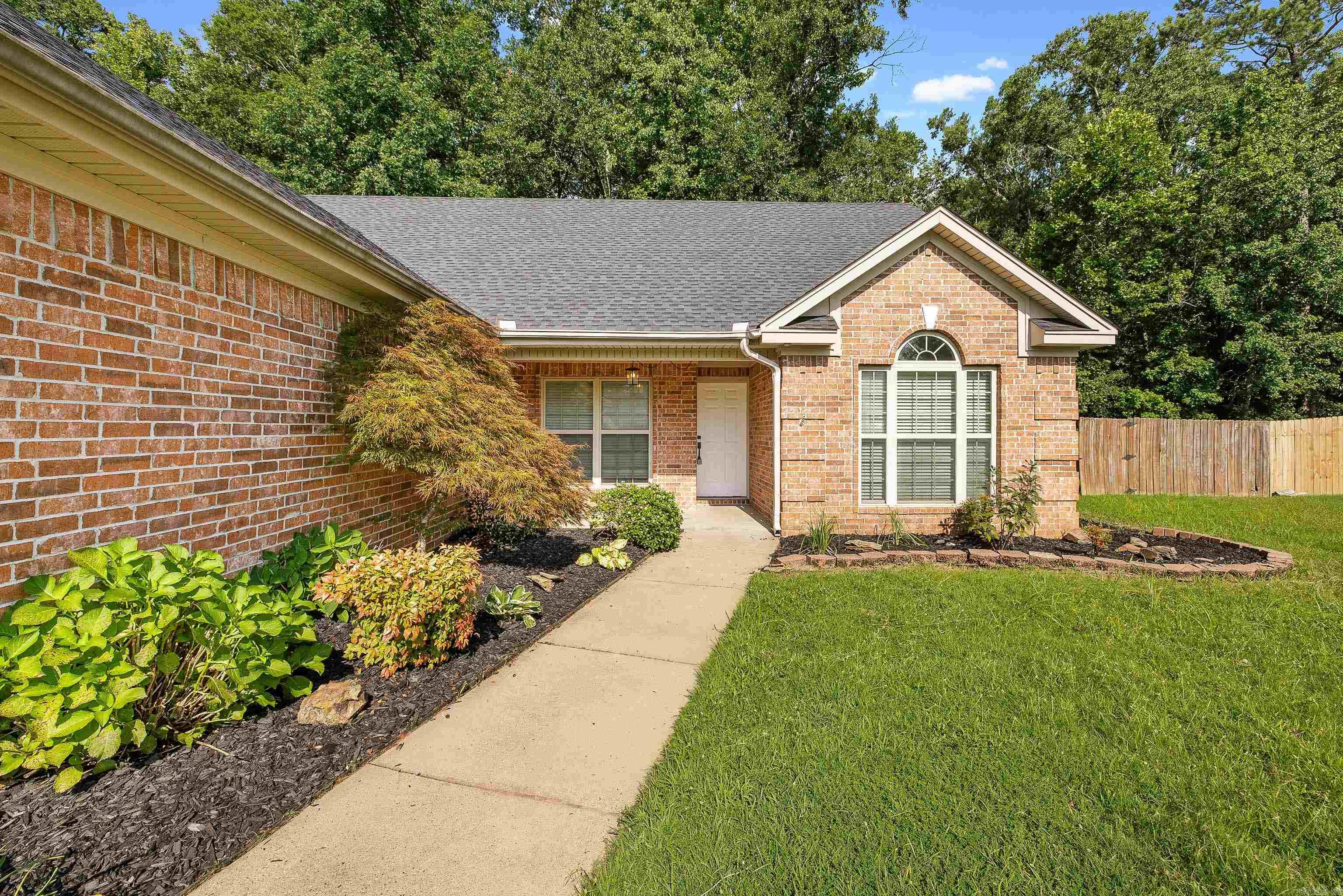 MADISON VILLAGE - Residential