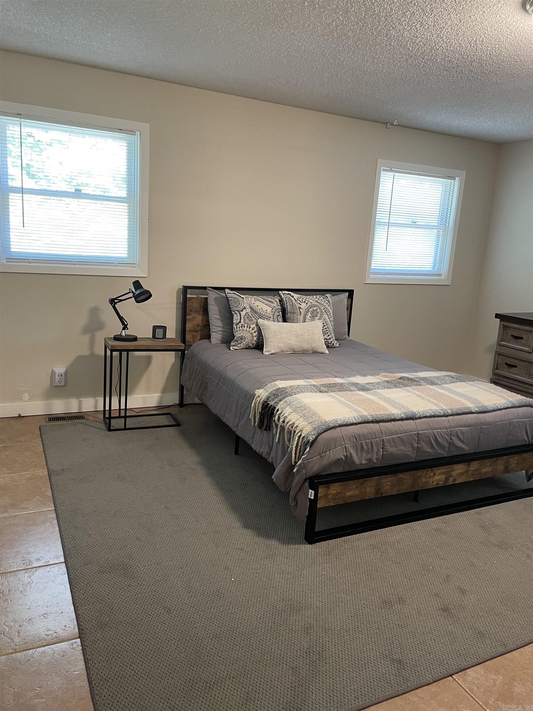 Santa Cruz - Residential