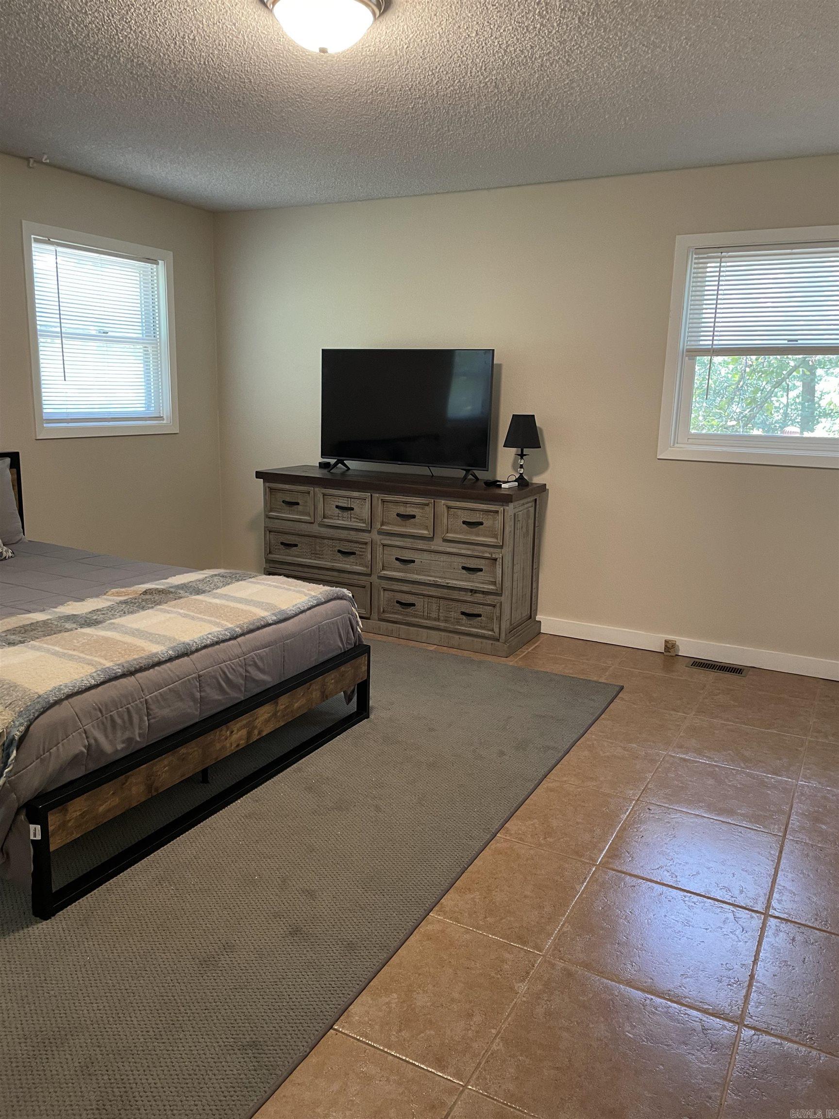 Santa Cruz - Residential