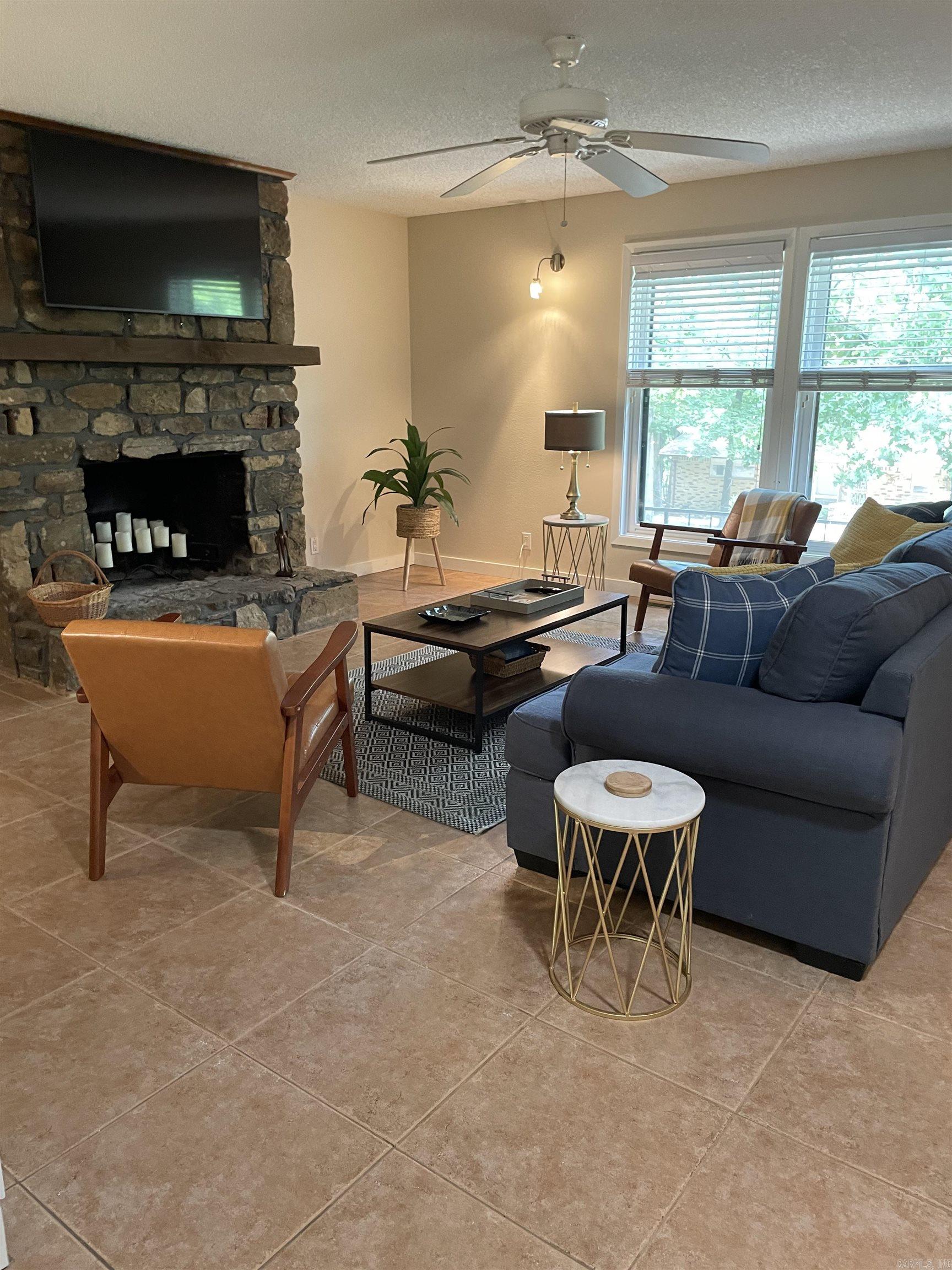 Santa Cruz - Residential