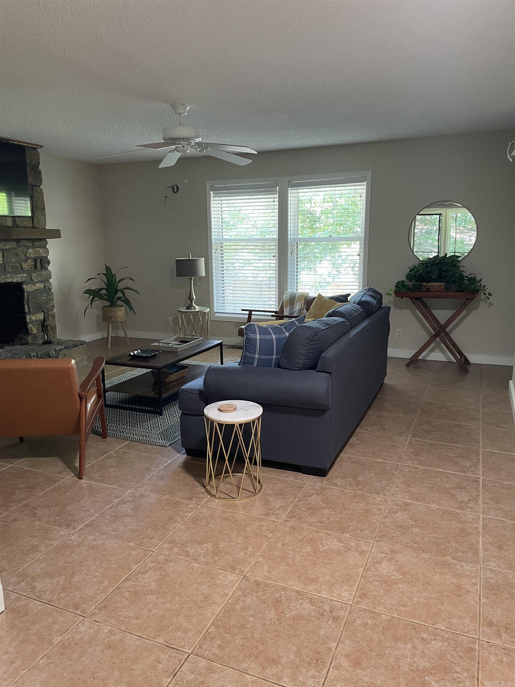 Santa Cruz - Residential