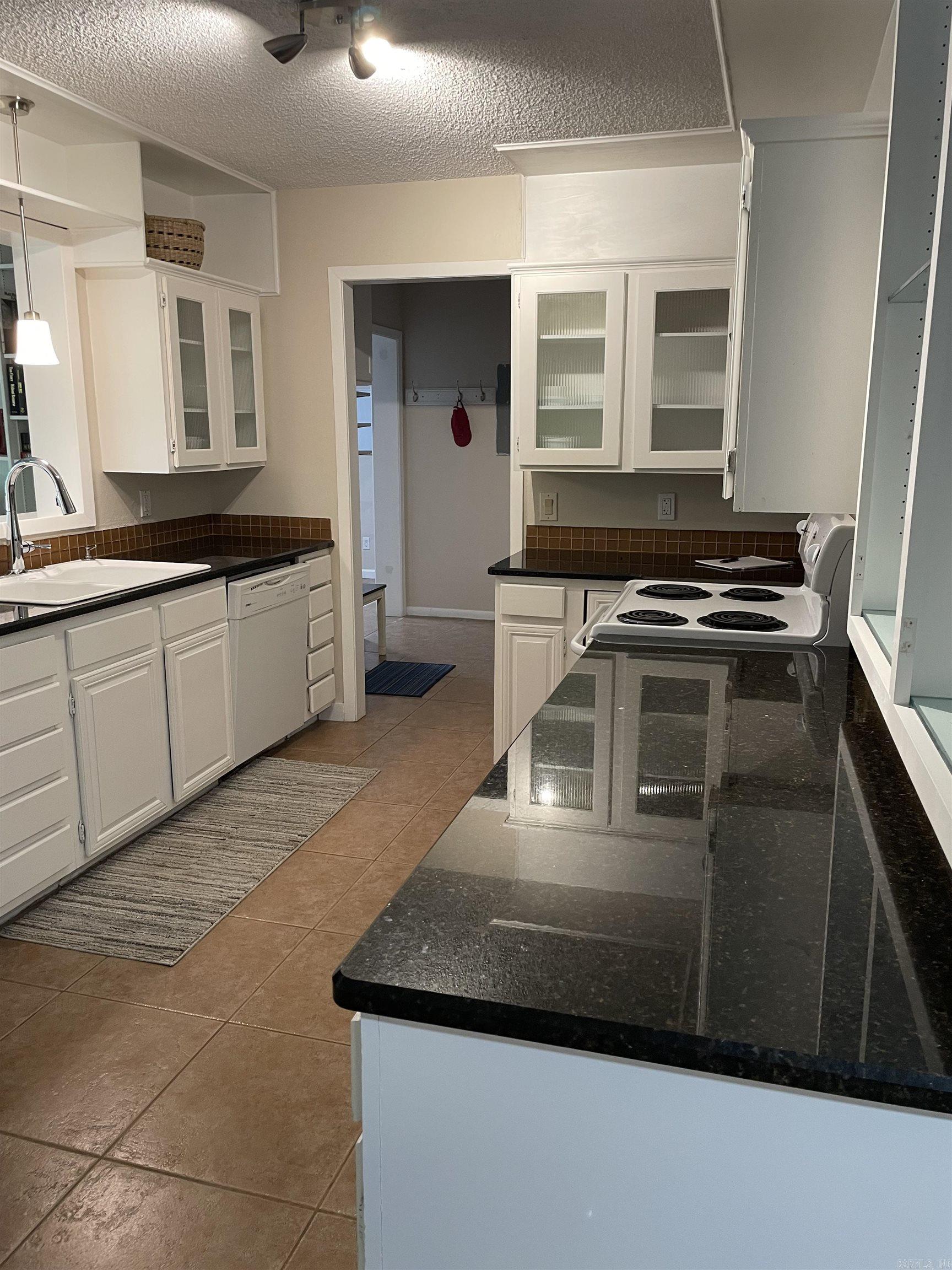 Santa Cruz - Residential