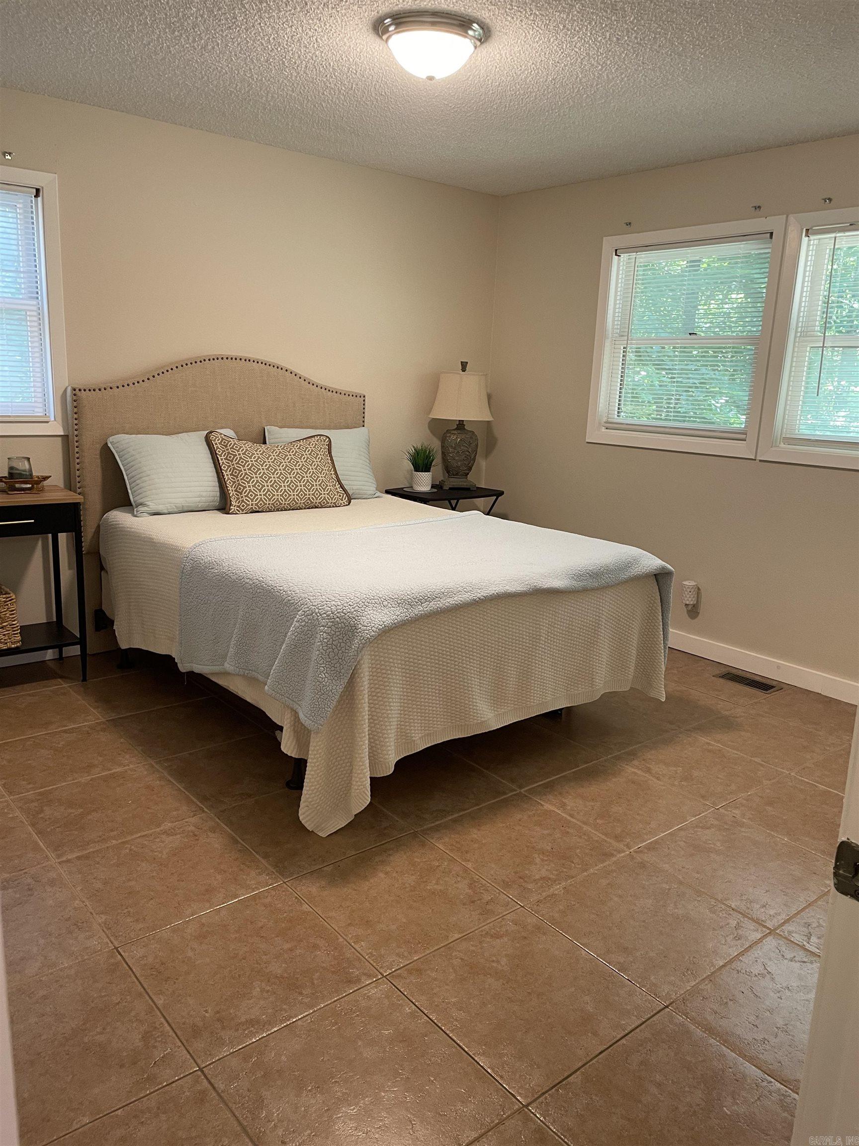 Santa Cruz - Residential