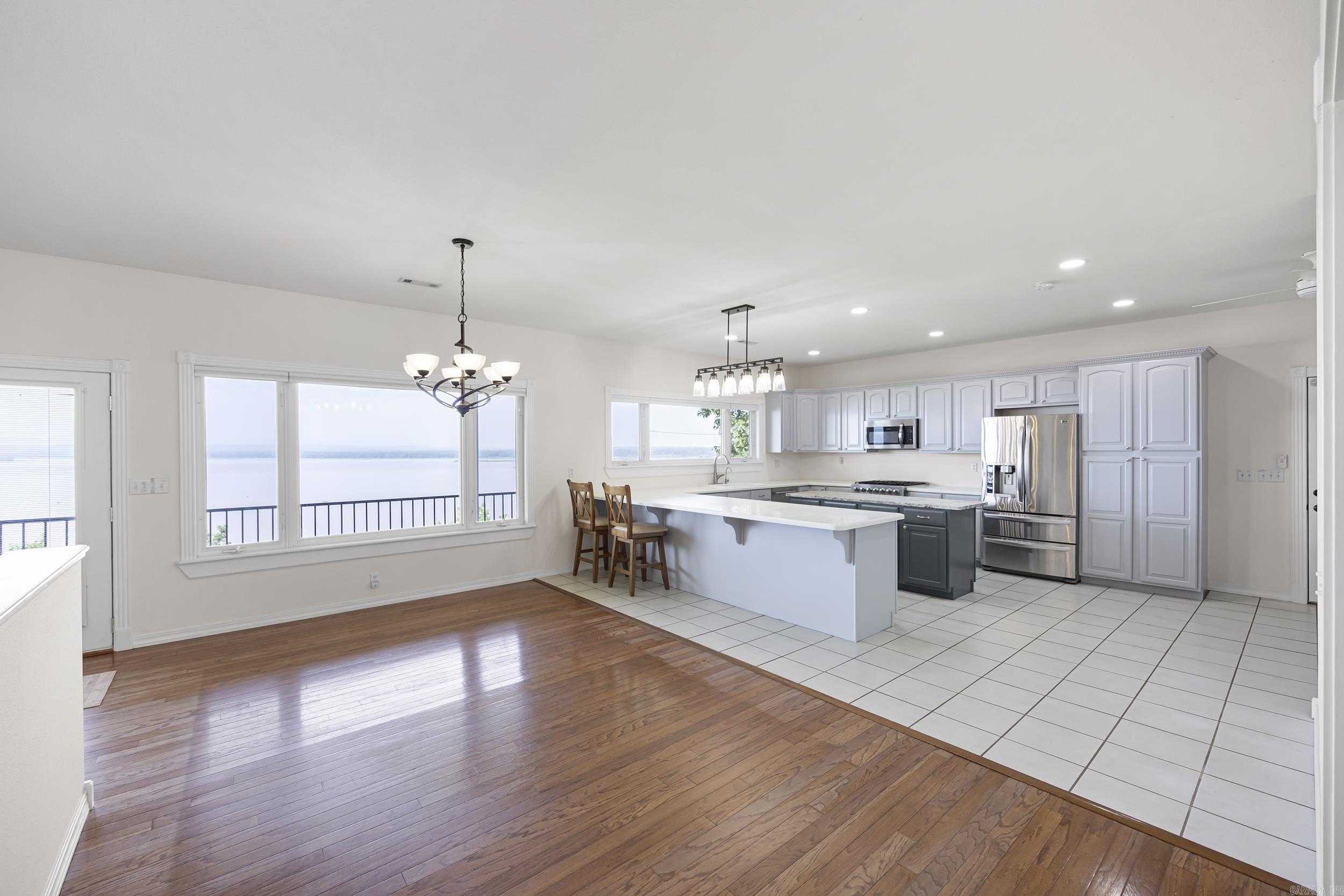 EAGLE RIDGE I - Residential