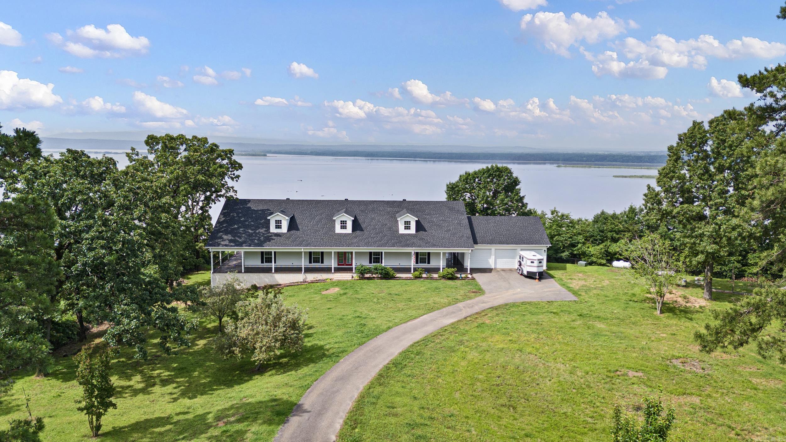 EAGLE RIDGE I - Residential