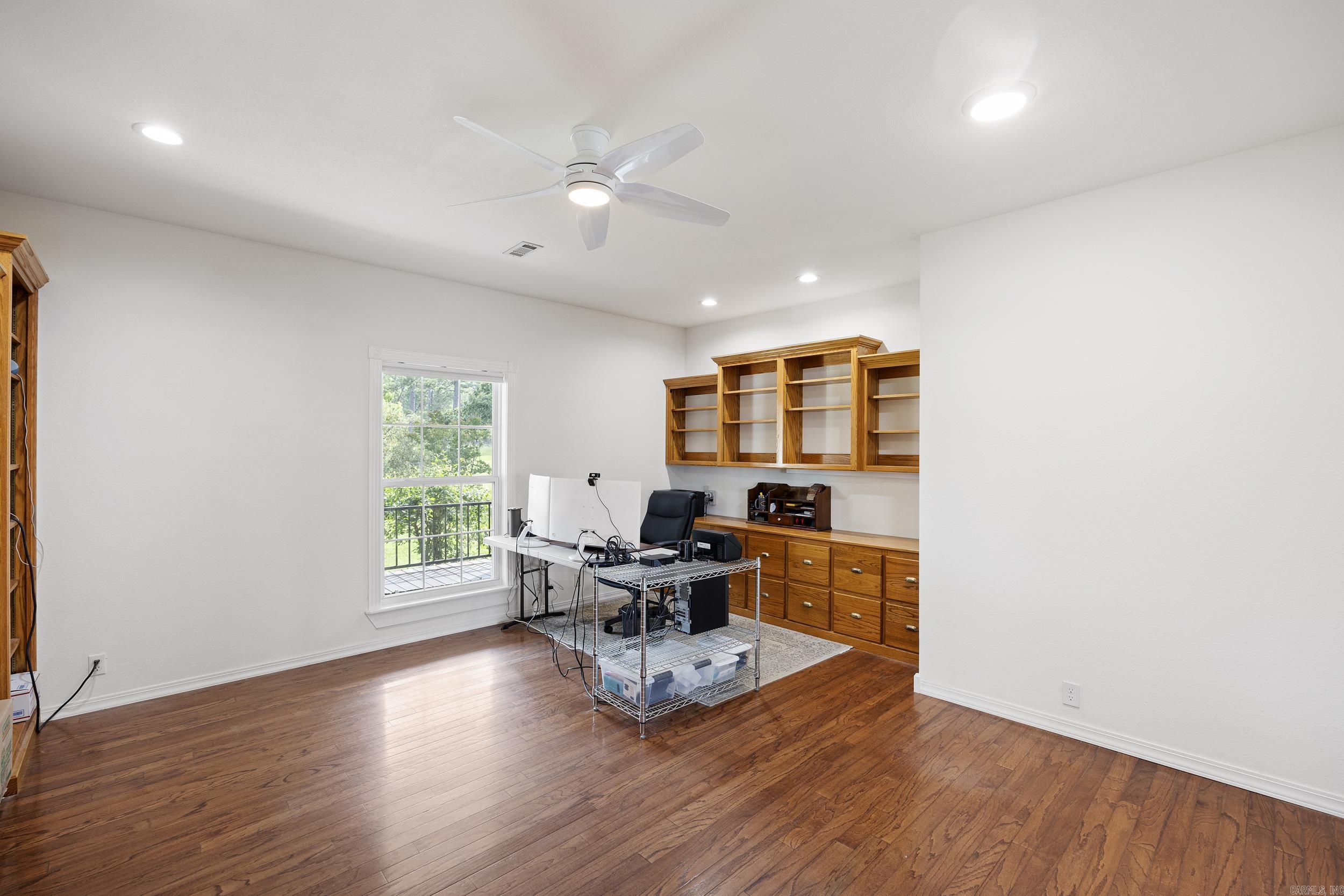 EAGLE RIDGE I - Residential