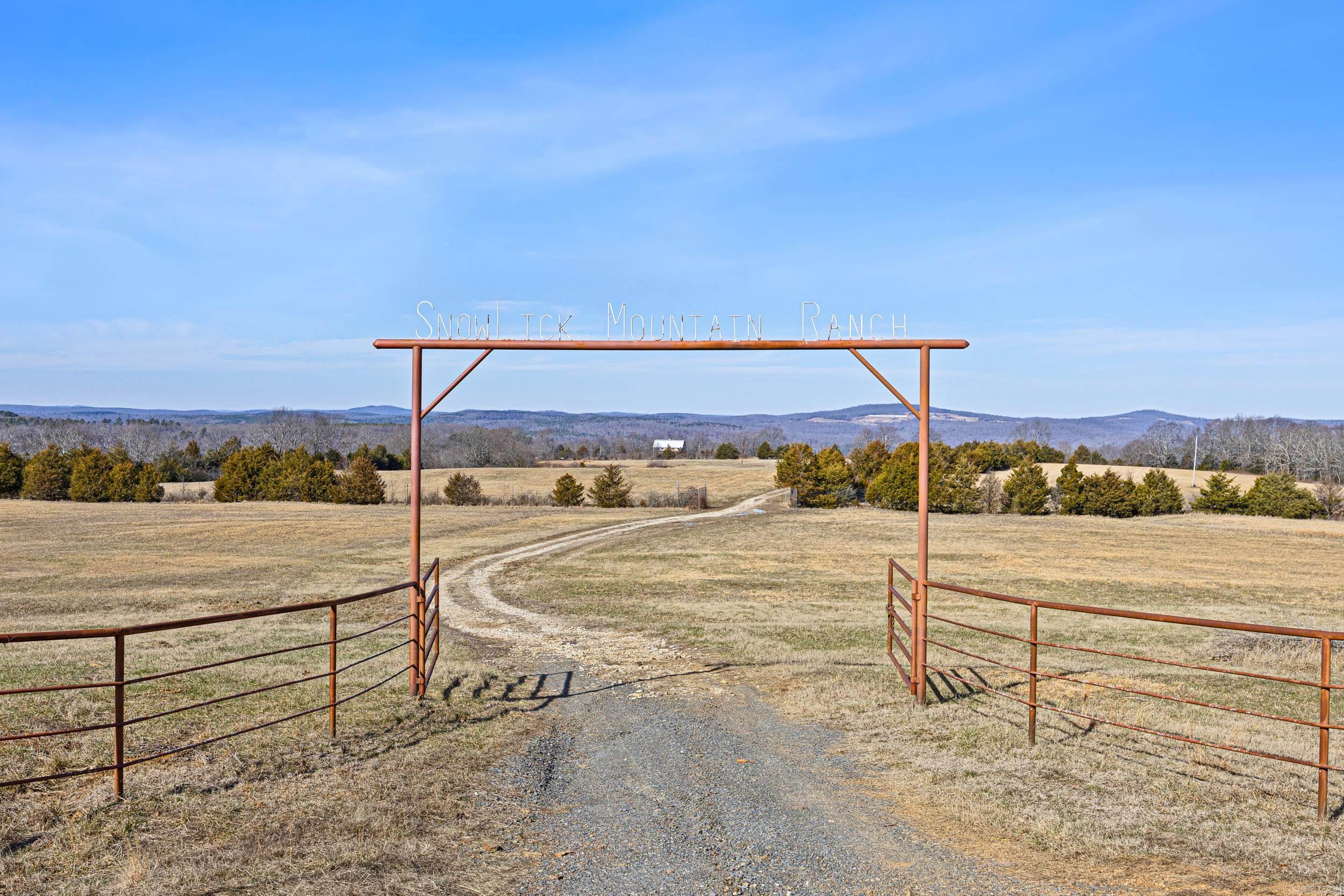 ARKANSAS HGTS - Residential