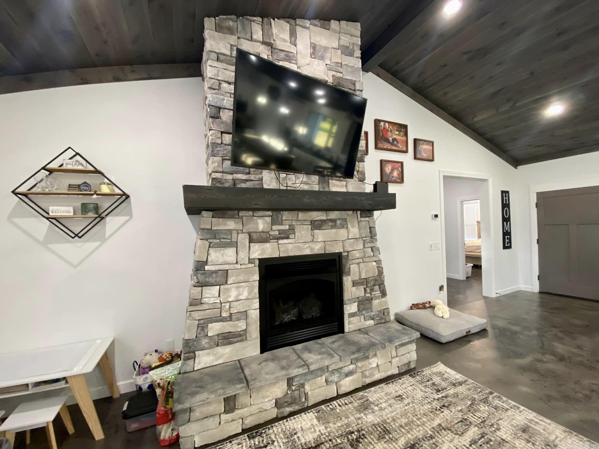 Lancaster-Tubbs Creek Homes - Residential