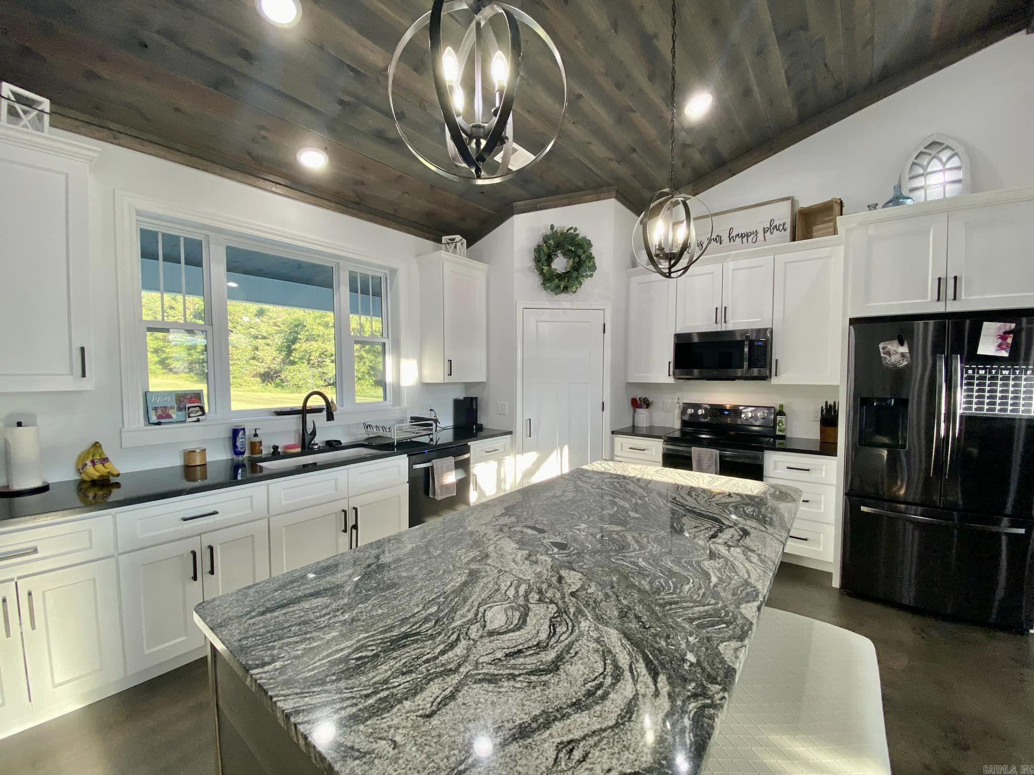 Lancaster-Tubbs Creek Homes - Residential