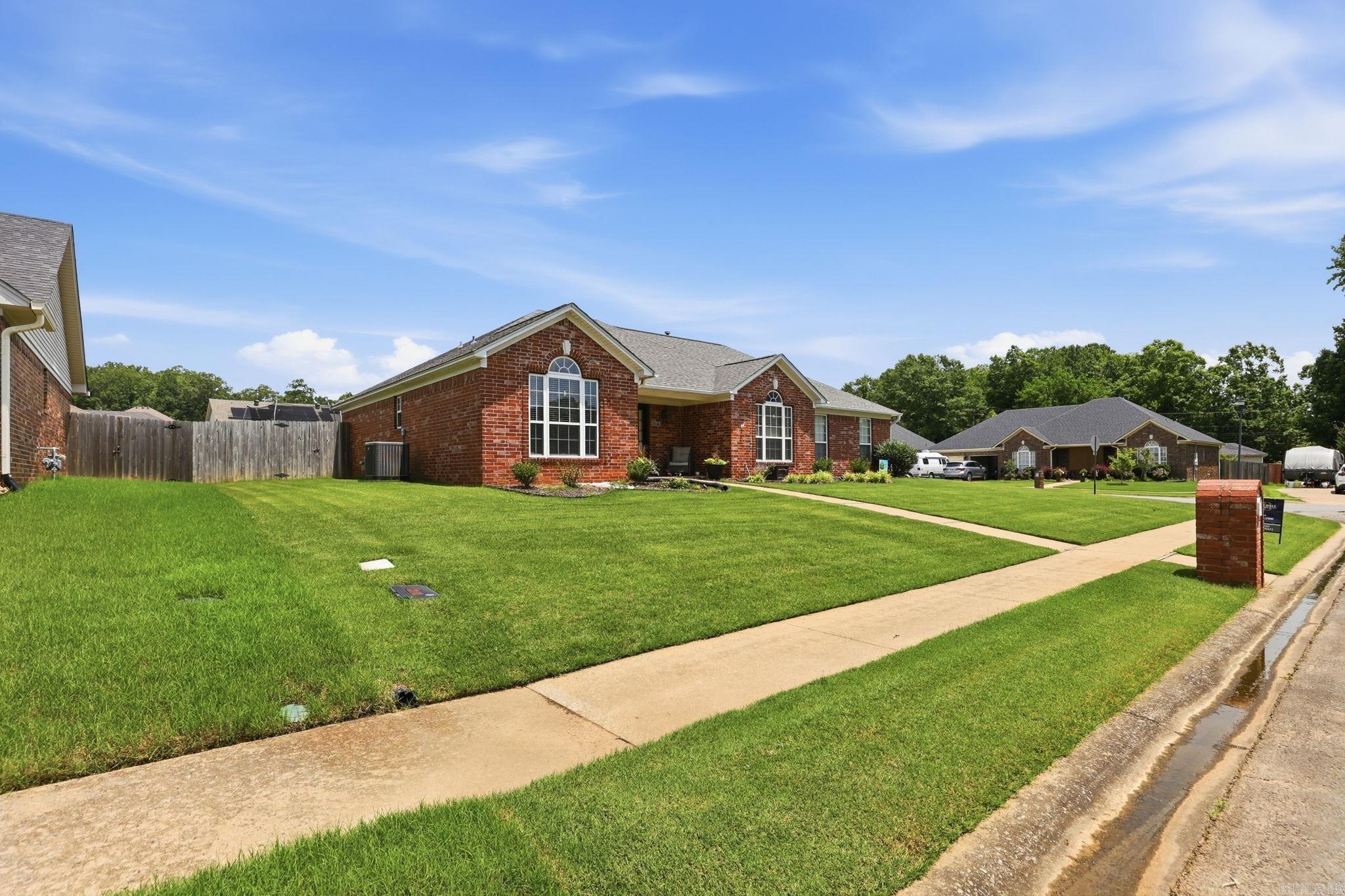 STONEYBROOK - Residential