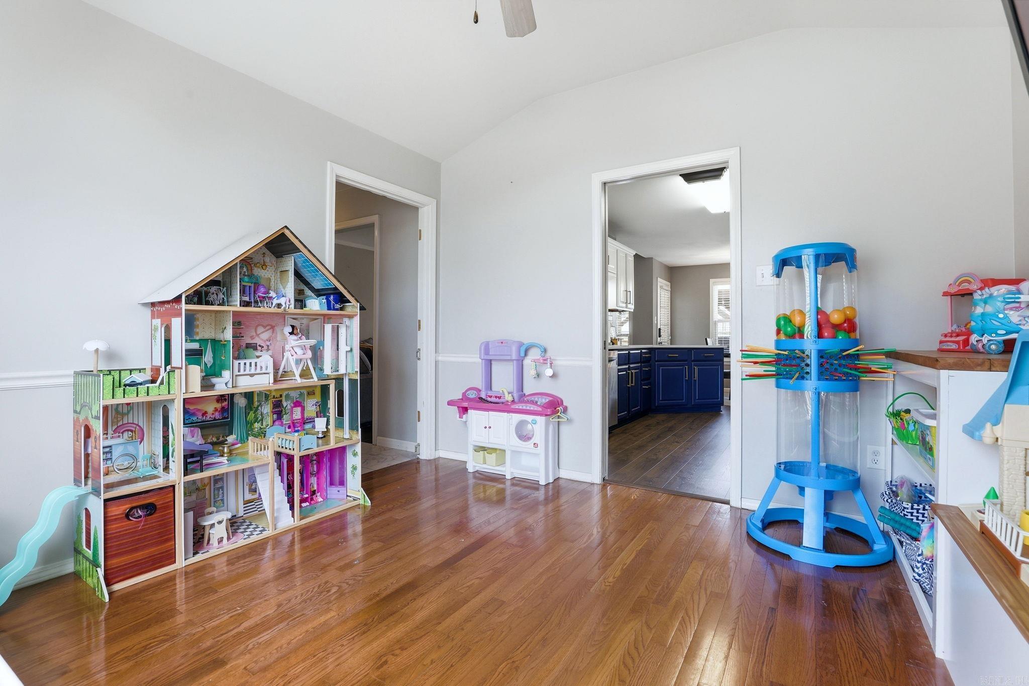 STONEYBROOK - Residential