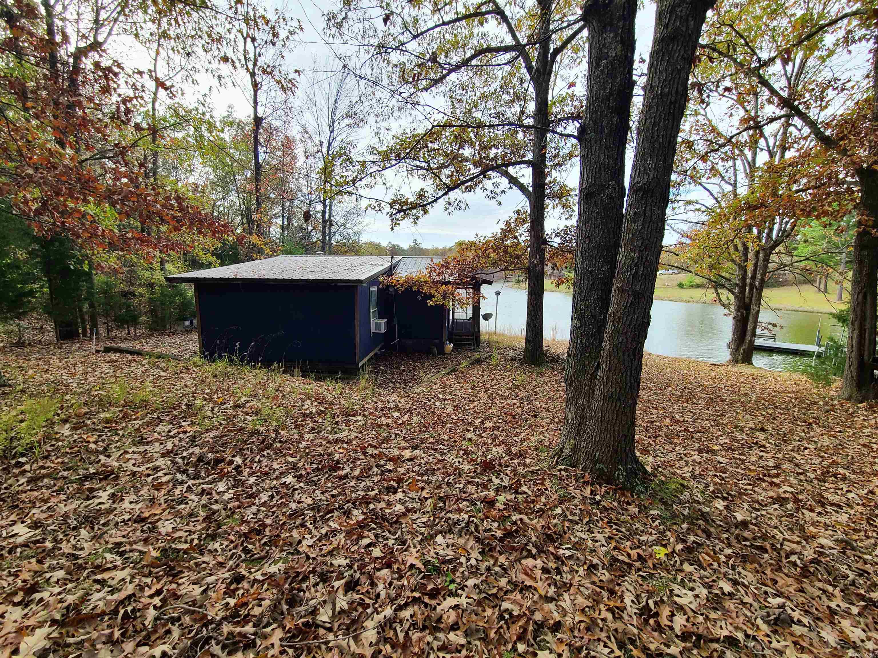 F & F Lake - Residential