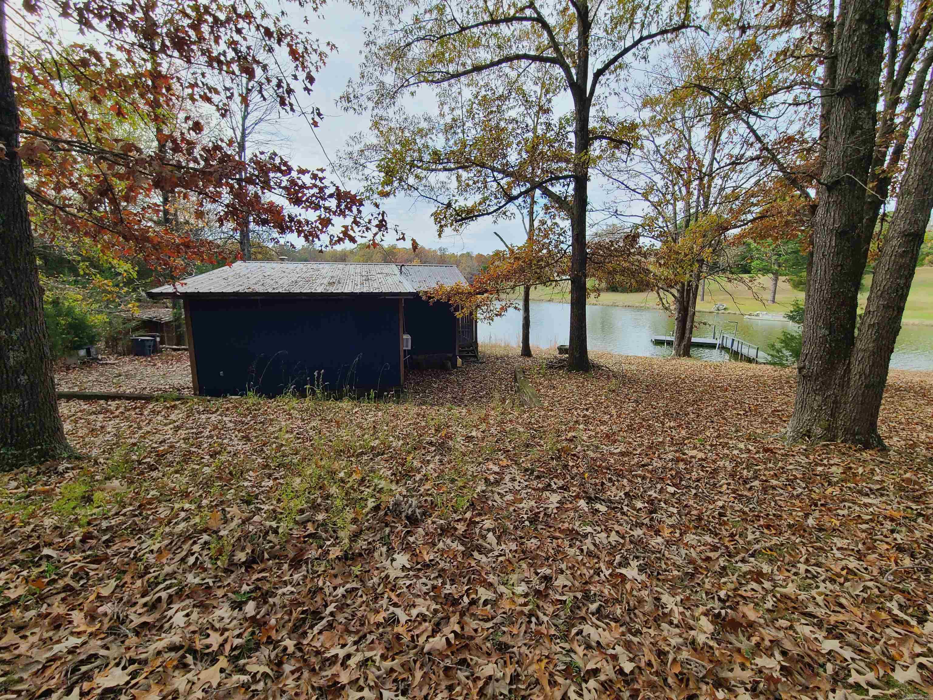 F & F Lake - Residential
