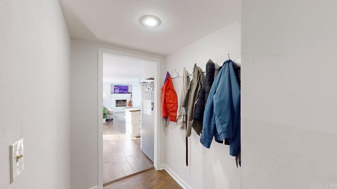 BEAR'S DEN - Residential