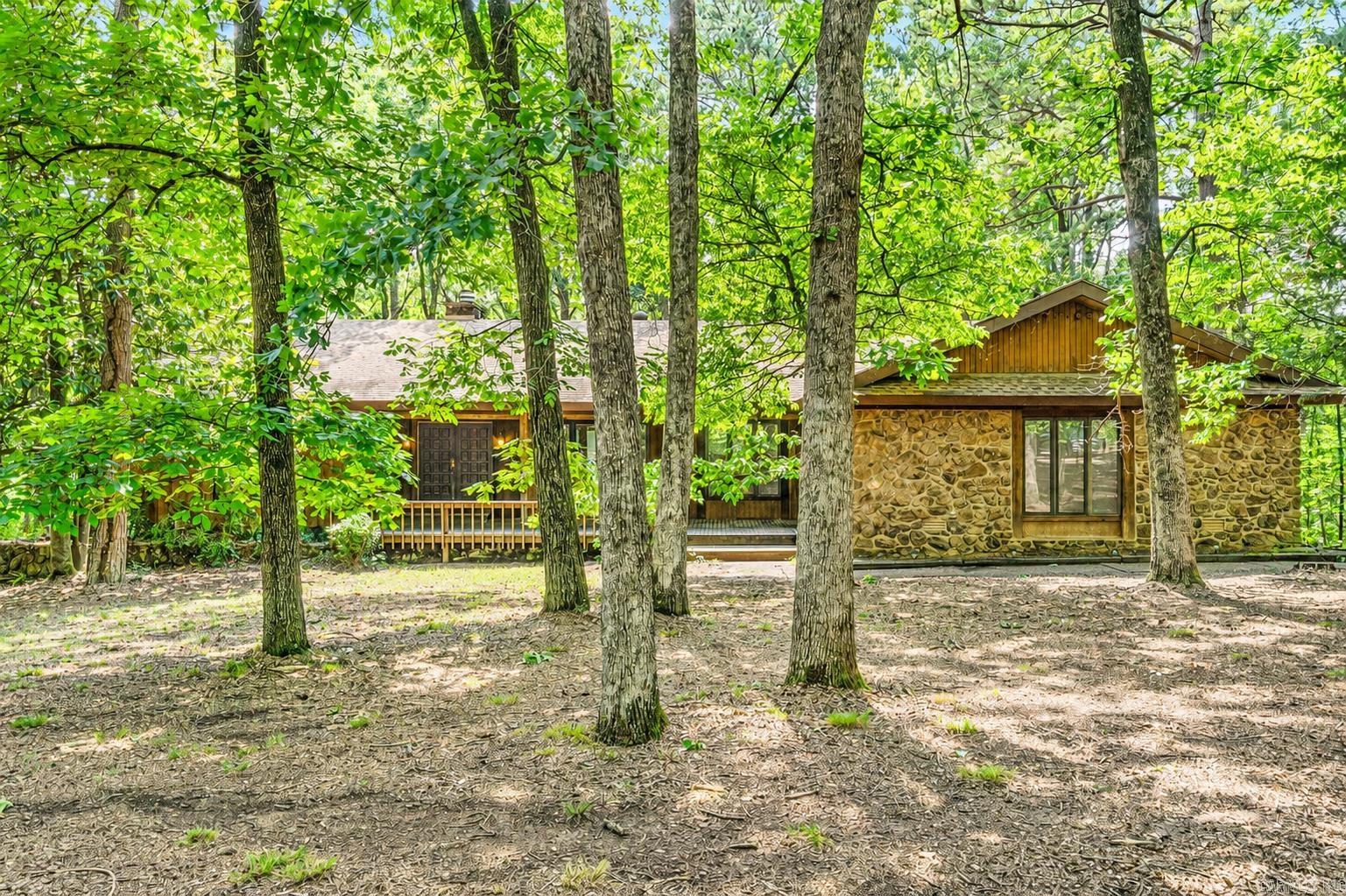 BAYWOOD - LAKE - Residential