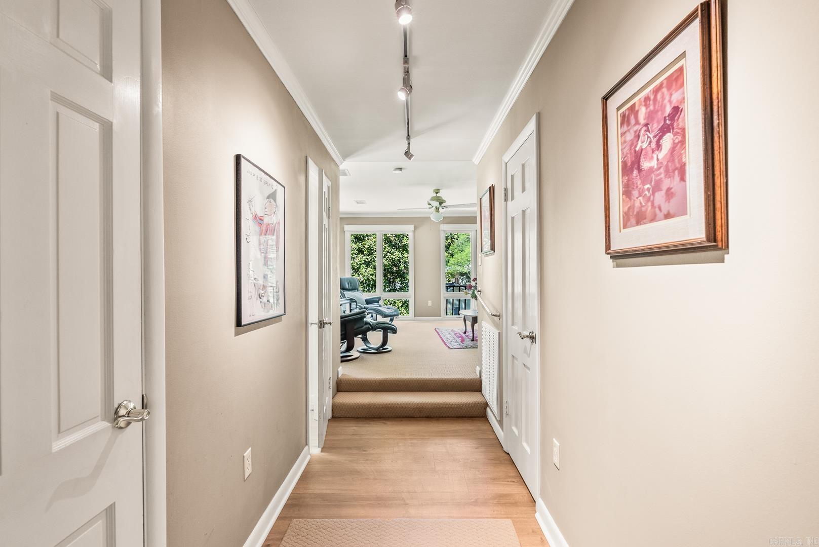 PINE MANOR - Residential