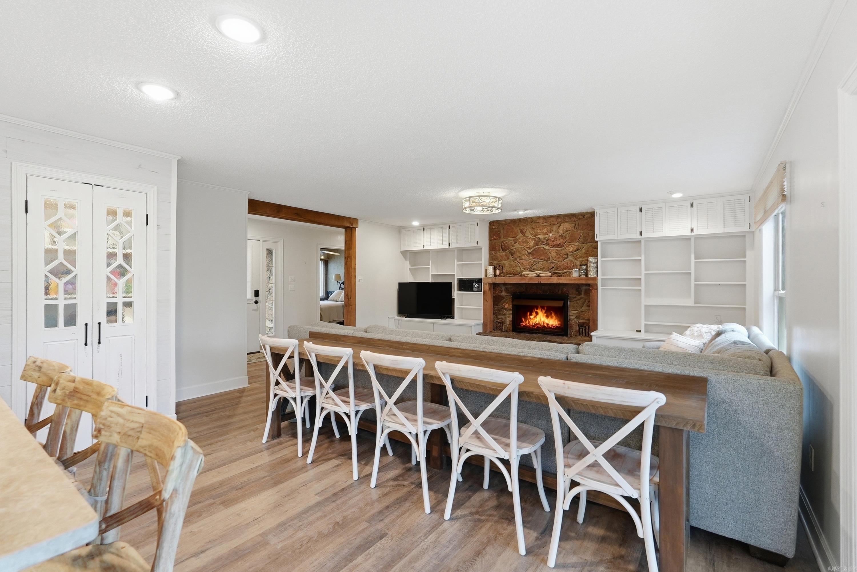 CASTLE RIDGE - Residential