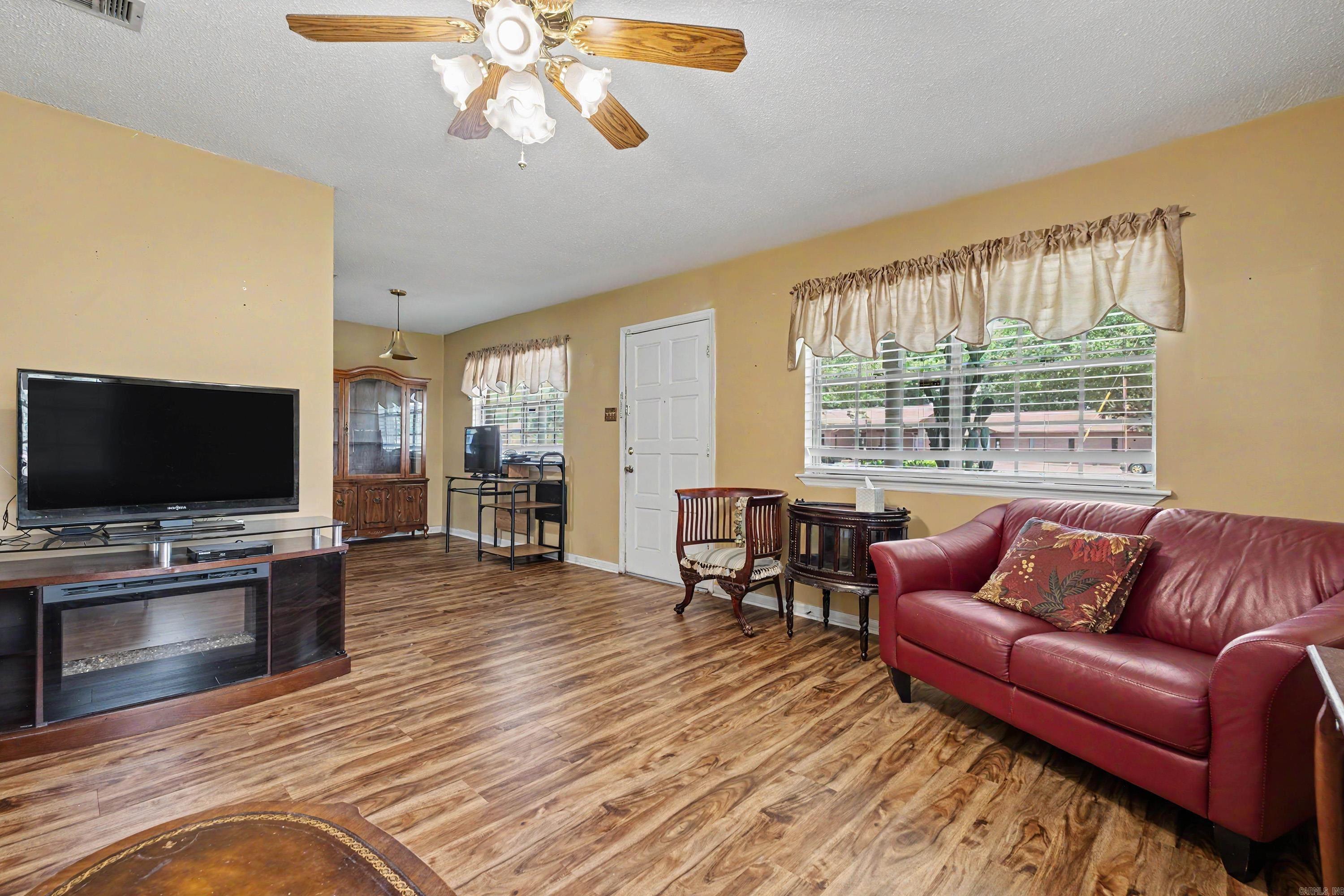 CENTENNIAL - Residential