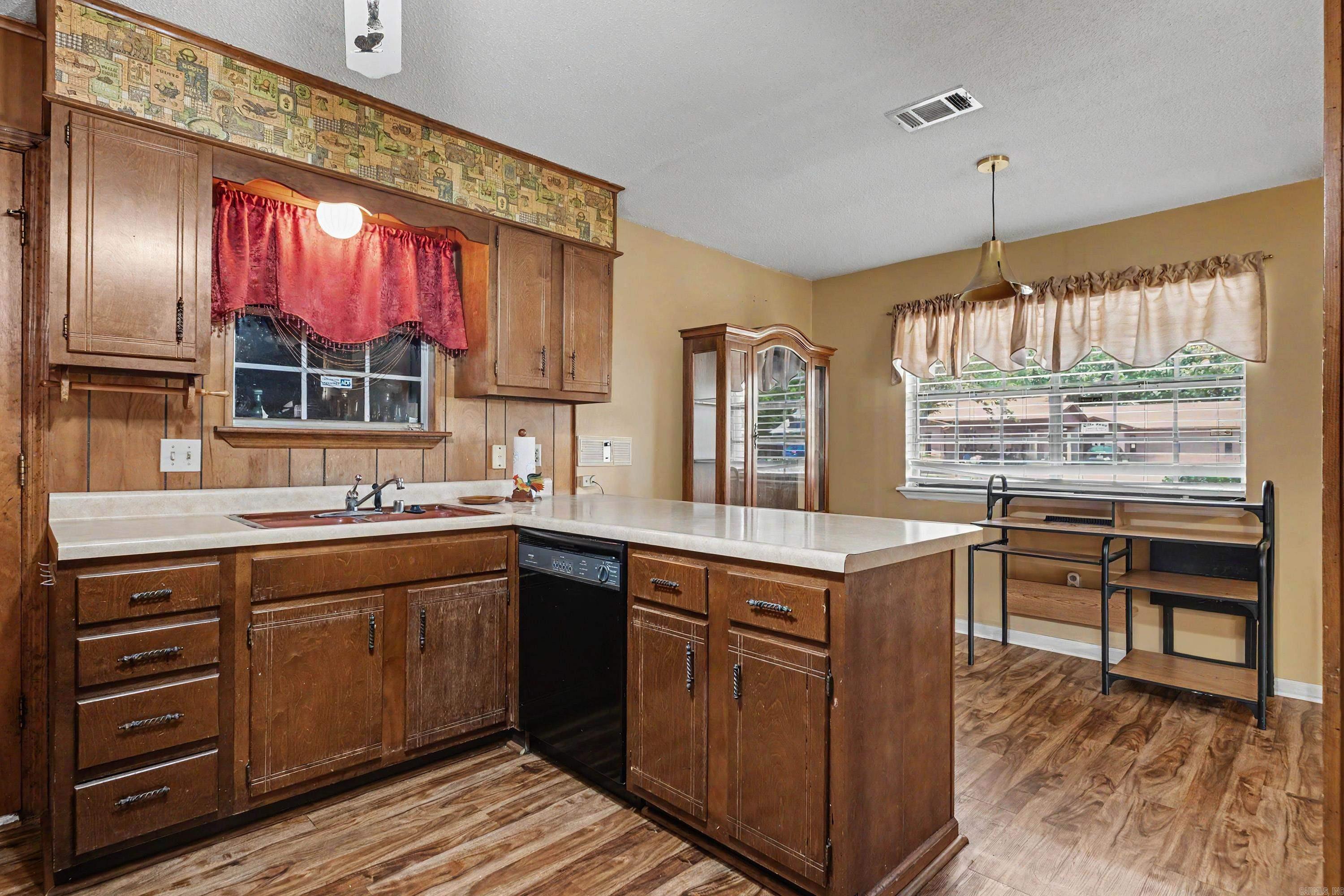 CENTENNIAL - Residential