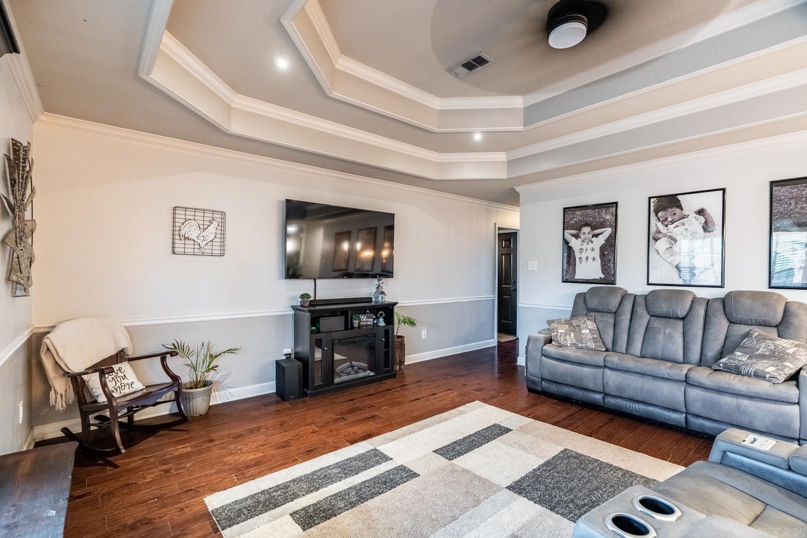 MAGNOLIA ESTATES - Residential