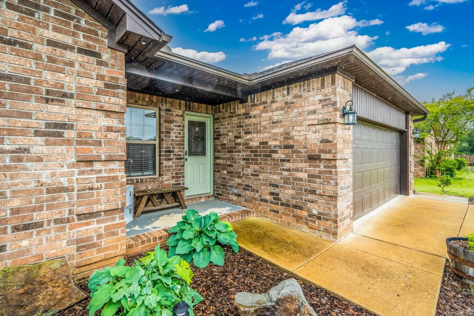 MAGNOLIA ESTATES - Residential