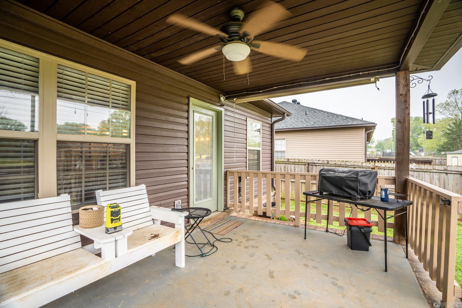 MAGNOLIA ESTATES - Residential