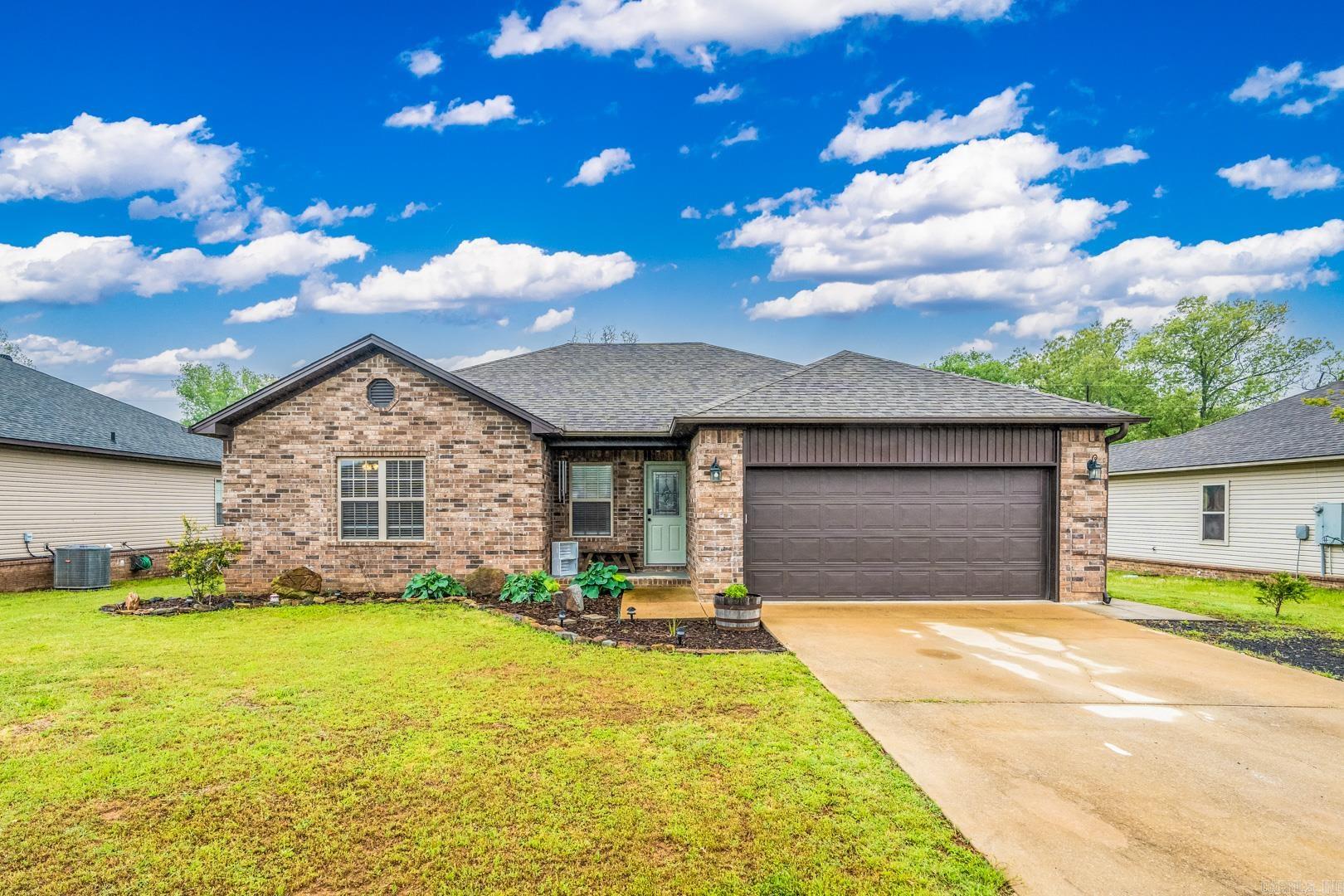 MAGNOLIA ESTATES - Residential