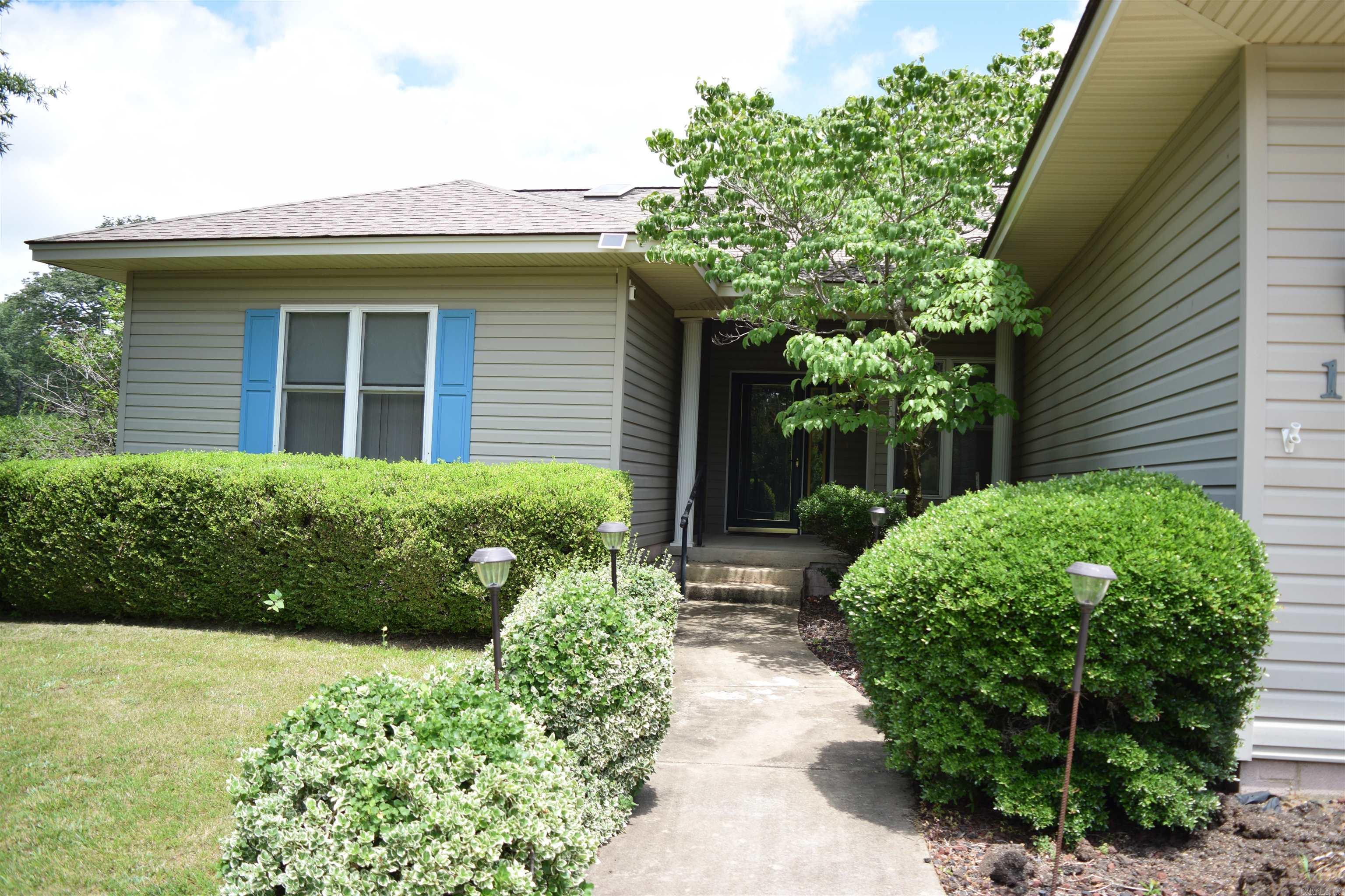 INDIAN HILLS - Residential